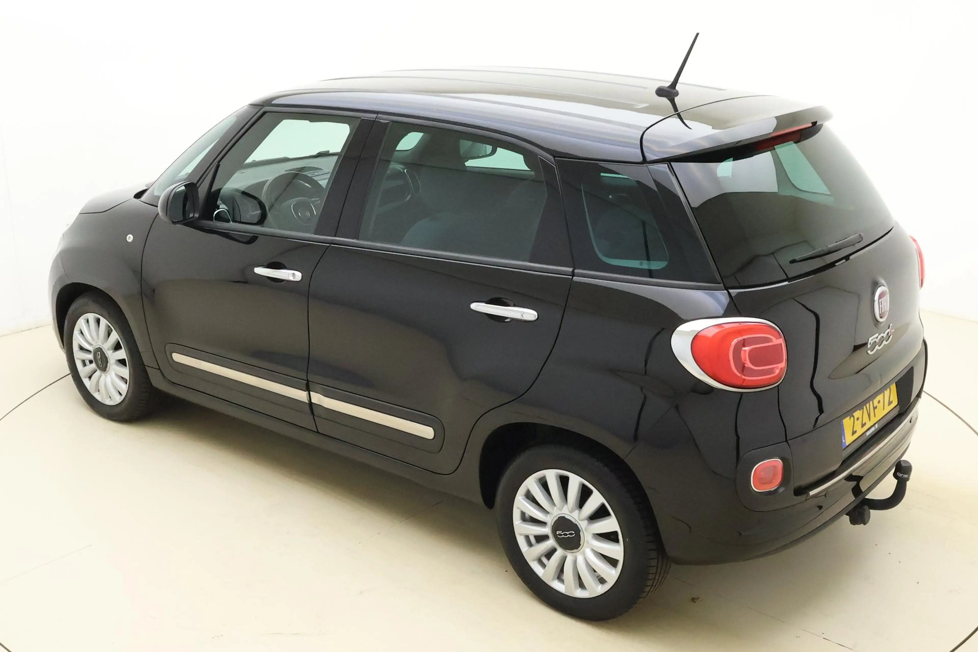 Fiat 500L 0.9 TwinAir Easy Eco | Trekhaak | Airco | Weinig k — photo 4
