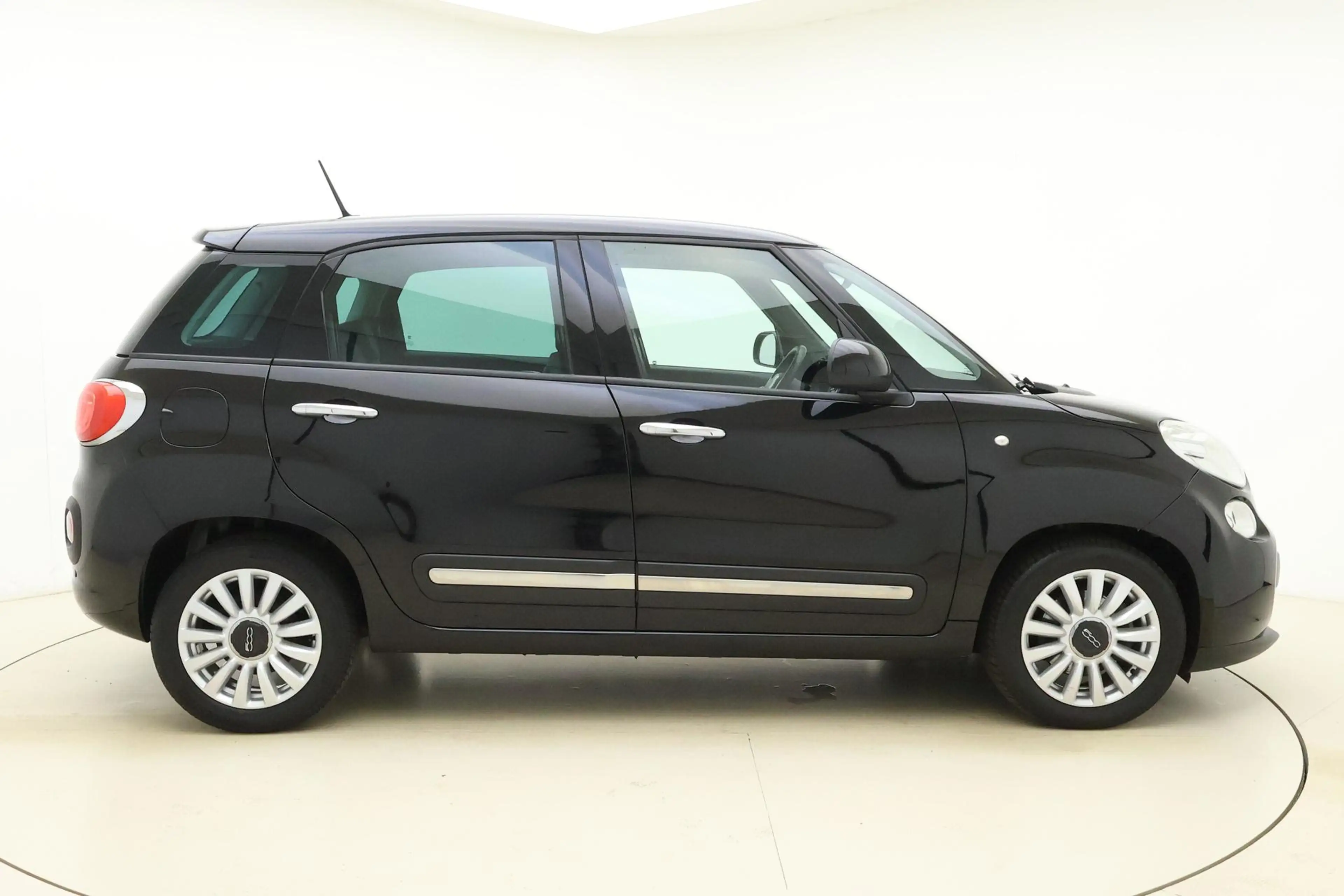 Fiat 500L 0.9 TwinAir Easy Eco | Trekhaak | Airco | Weinig k — photo 9