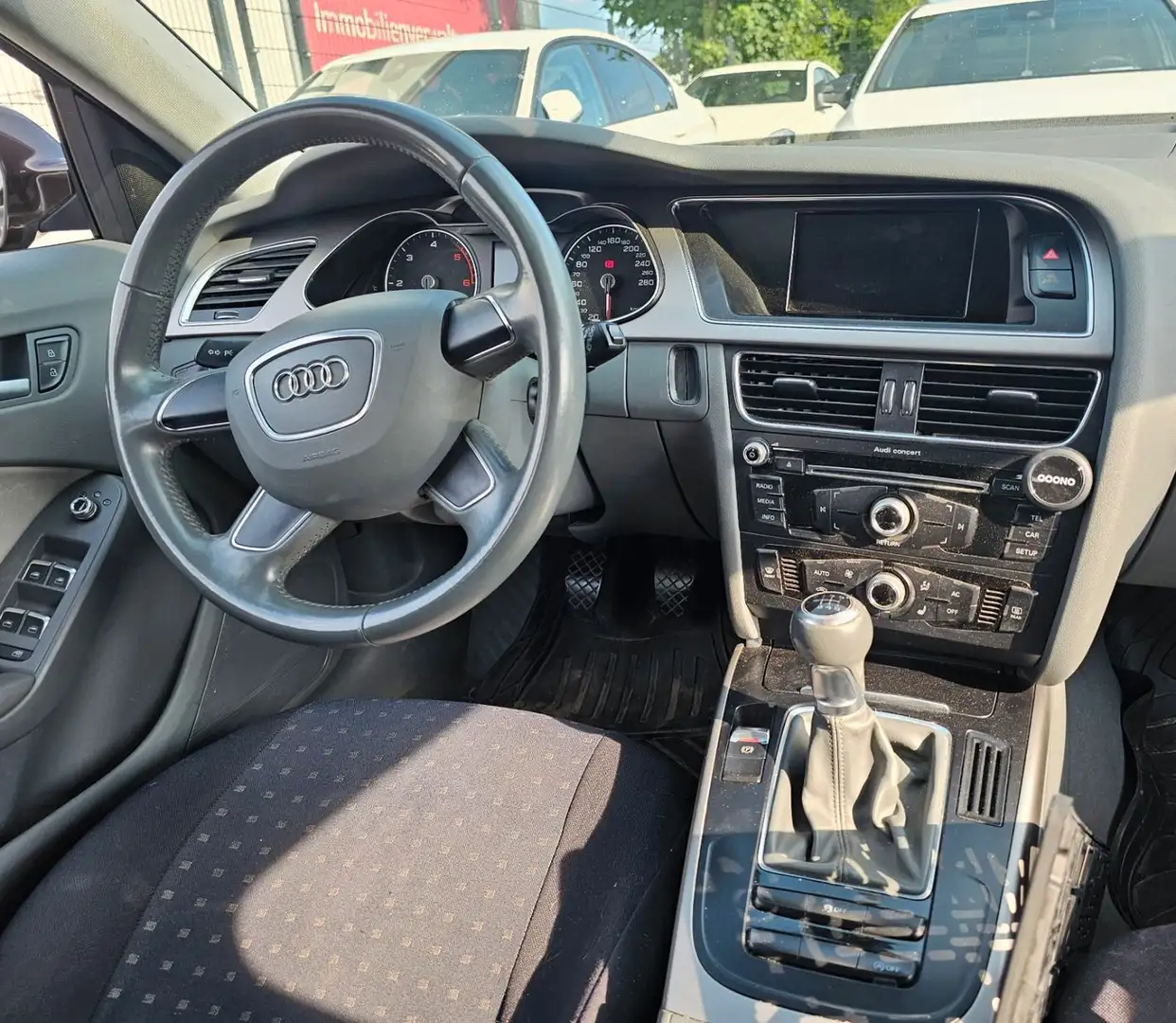 Audi A4 Avant Attraction"AHK" Braun - 2