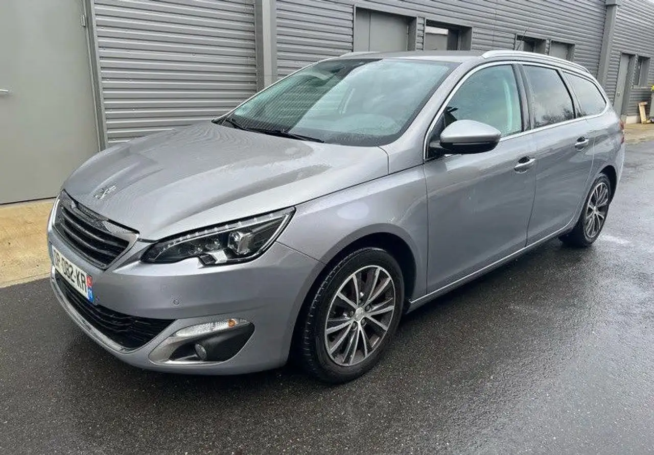Peugeot 308 1.2i 130 CV ALLURE GARANTIE RÃVISE