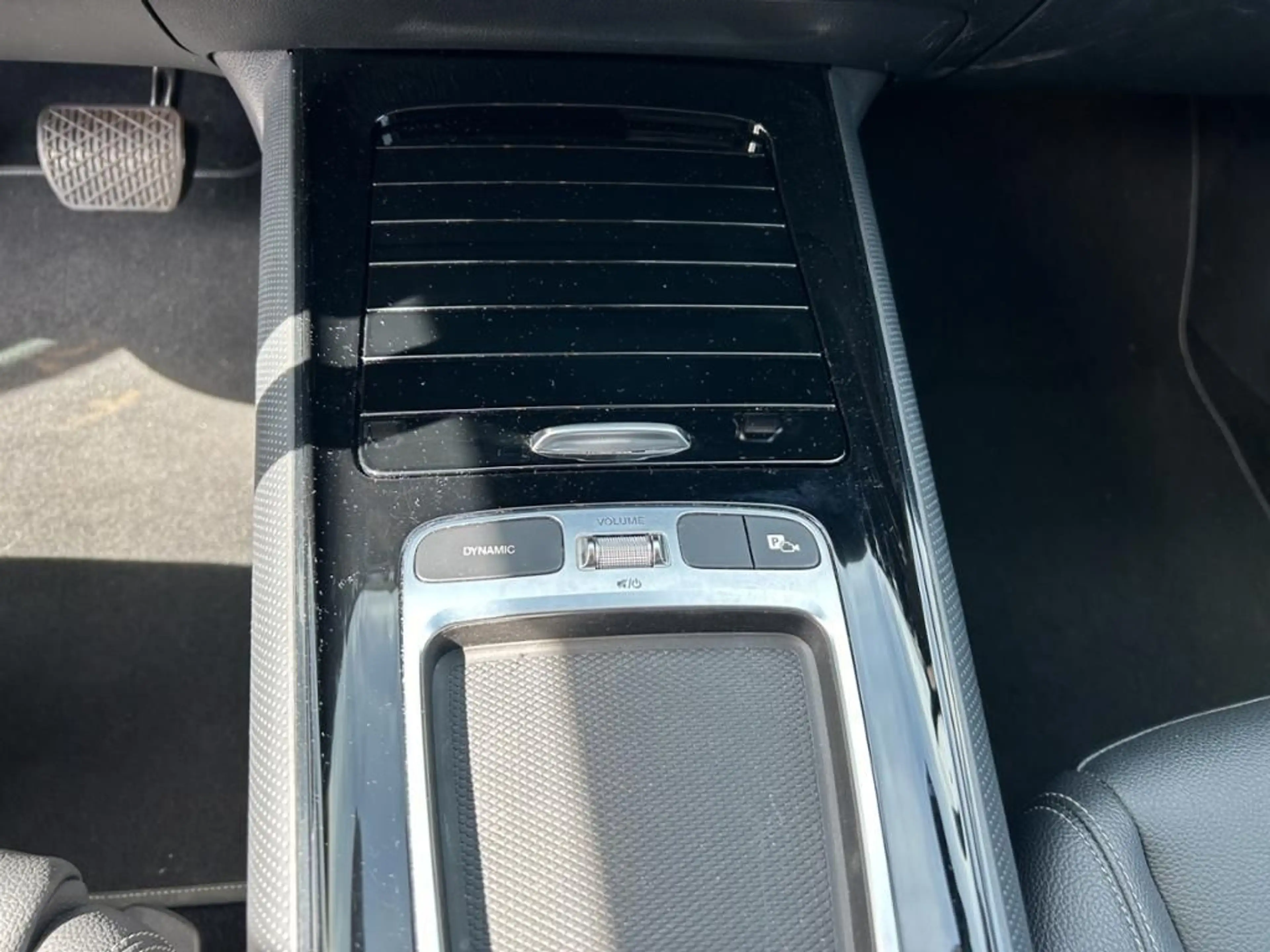Mercedes-Benz GLA 180 d*ADVANCED*LED*KAMERA*PDC*MBUX* — photo 8