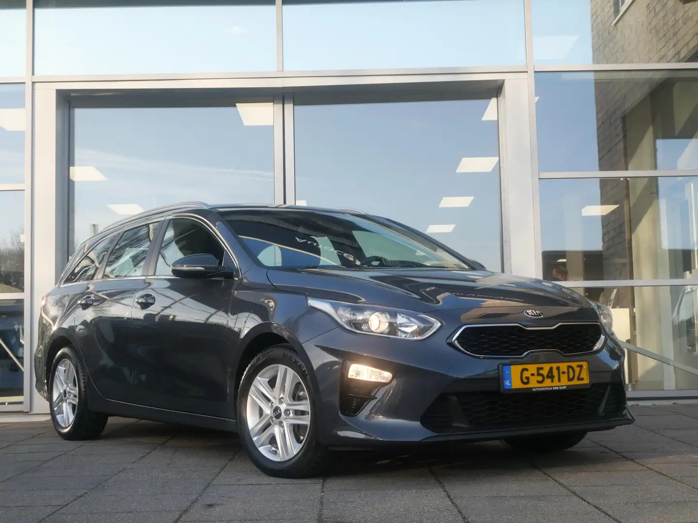 Kia Ceed SW / cee'd SW Sportswagon 1.0 T-GDi DynamicLine | Cruise | Clima Gris - 2