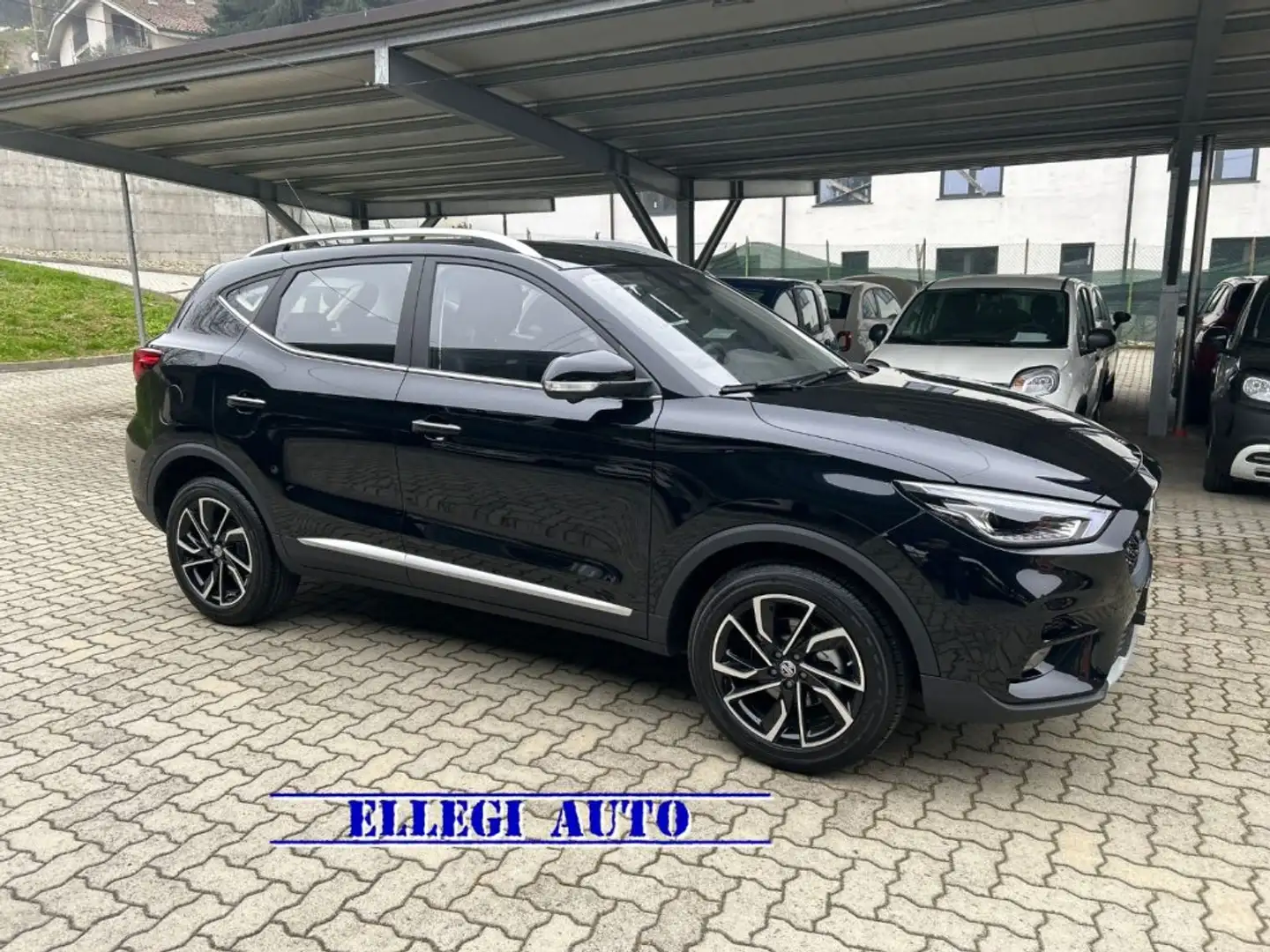 MG ZS PROMO FINANZ. 1.5 VTi-tech Luxury km 0 Nero - 2