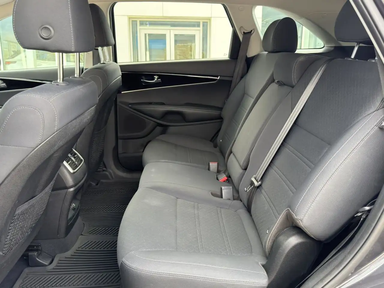 Kia Sorento снимка Kia Sorento