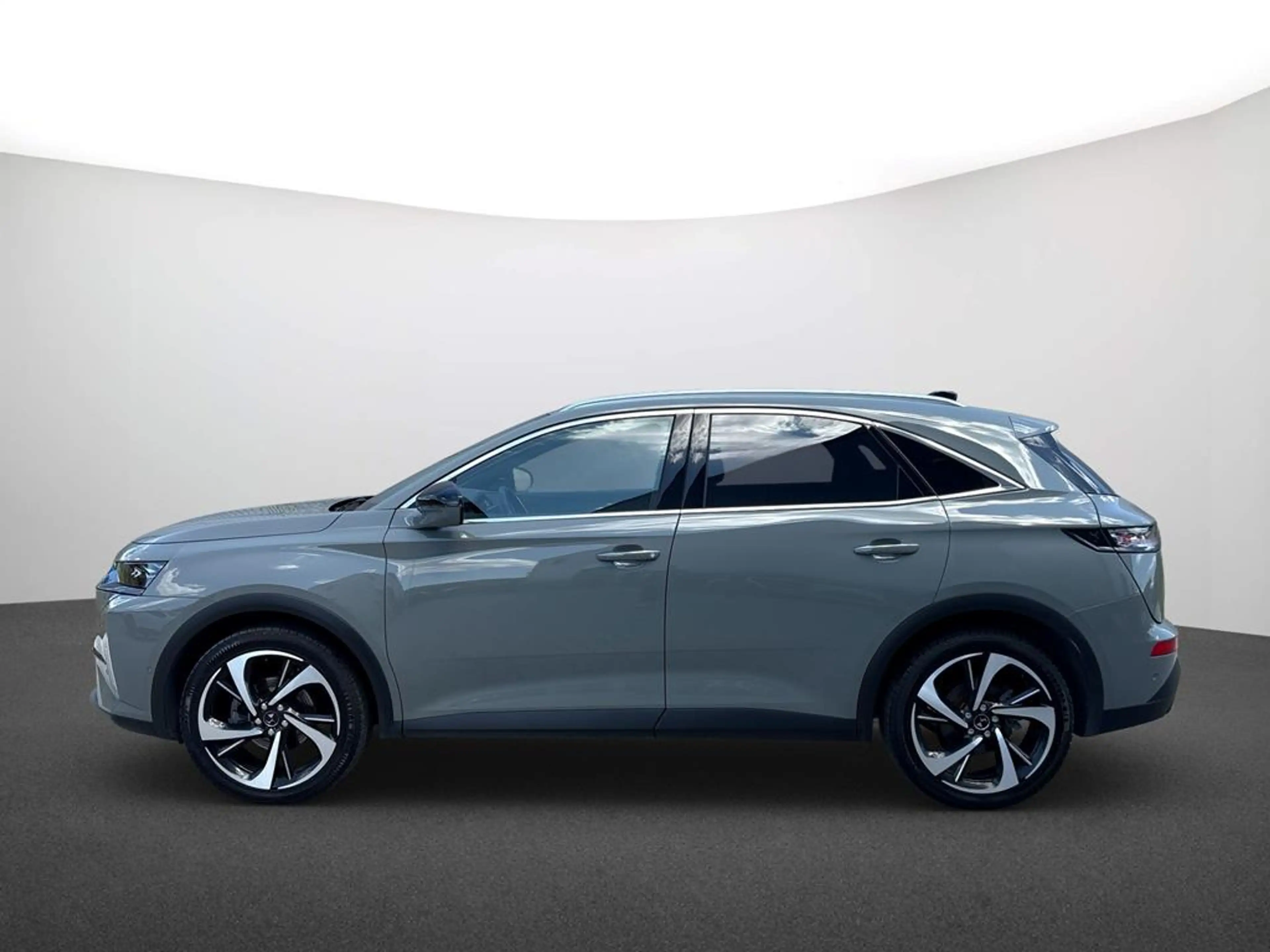 DS Automobiles DS 7 Opera Blu HDI 130 — photo 5