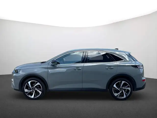 DS Automobiles DS 7 view 5
