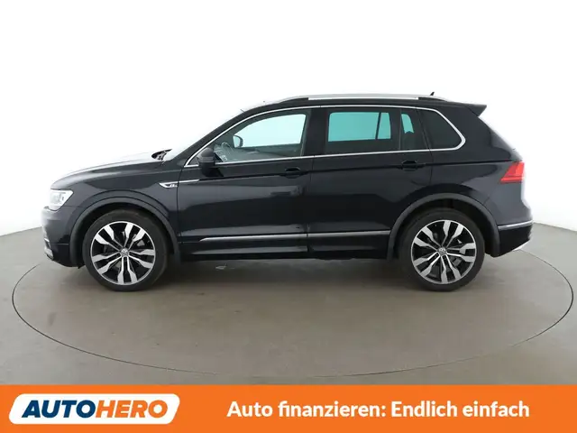 Volkswagen Tiguan view 3