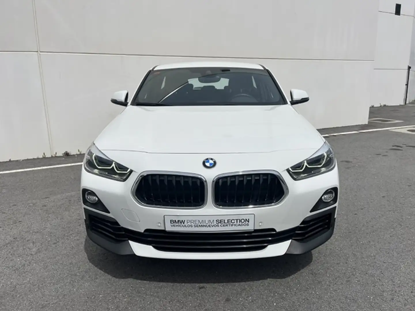 BMW X2 sDrive 18d Blanc - 2