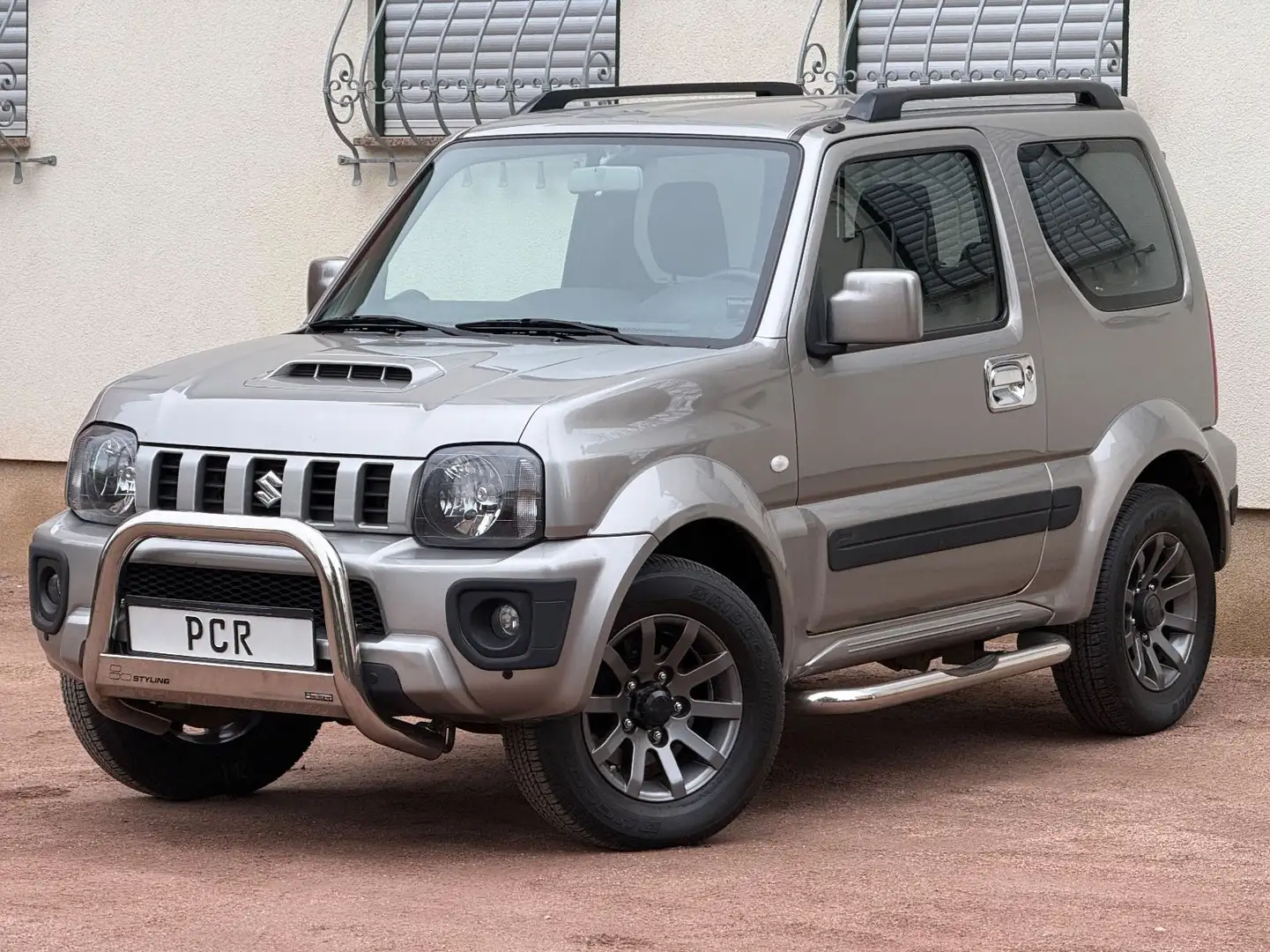 Suzuki Jimny AUTOMATIK SHZ KLIMA SH gepflegt PDC RFK Grau - 2