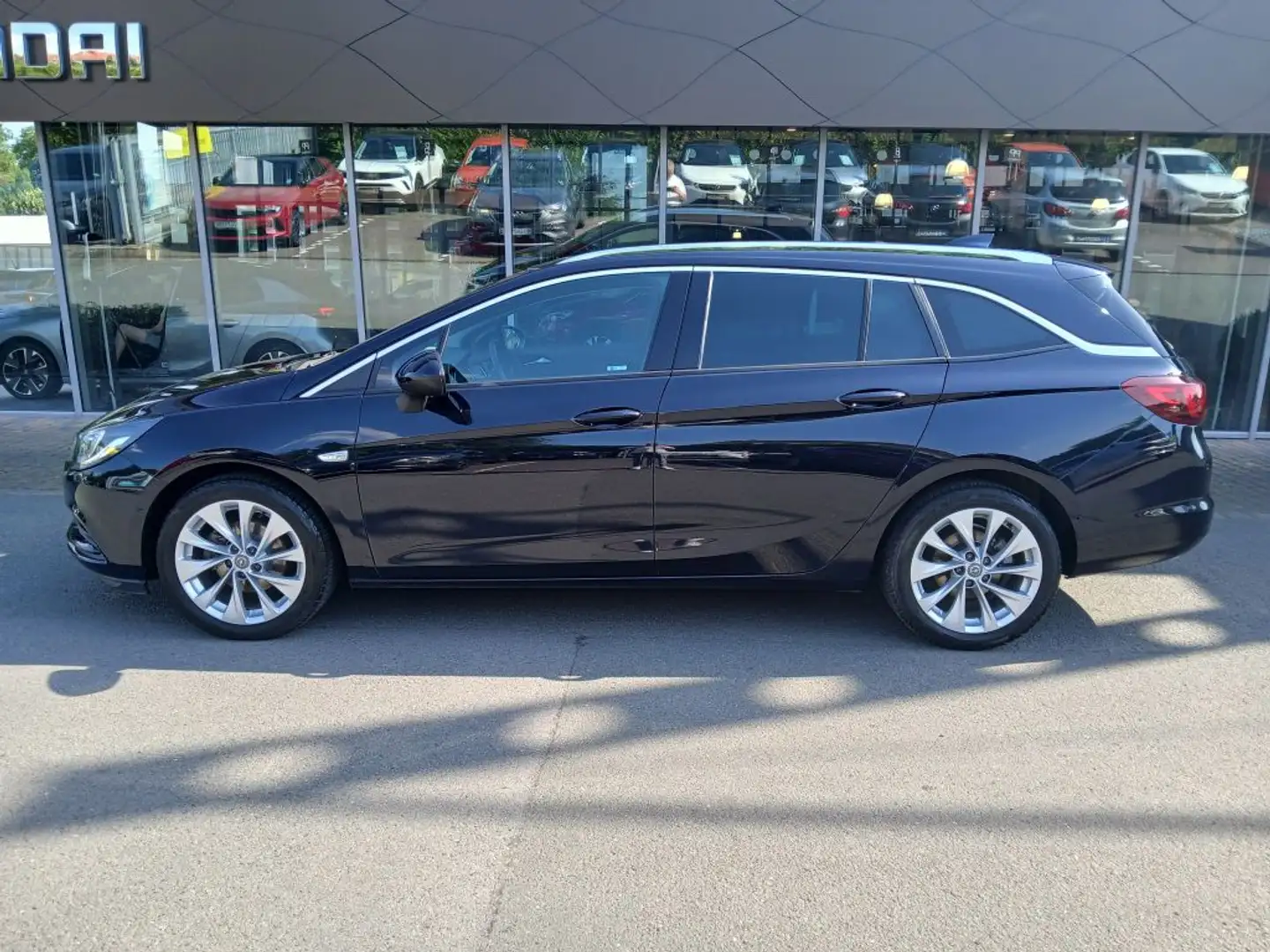 Opel Astra 1.4 Turbo Start/Stop Sports Tourer Innovation Bleu - 2