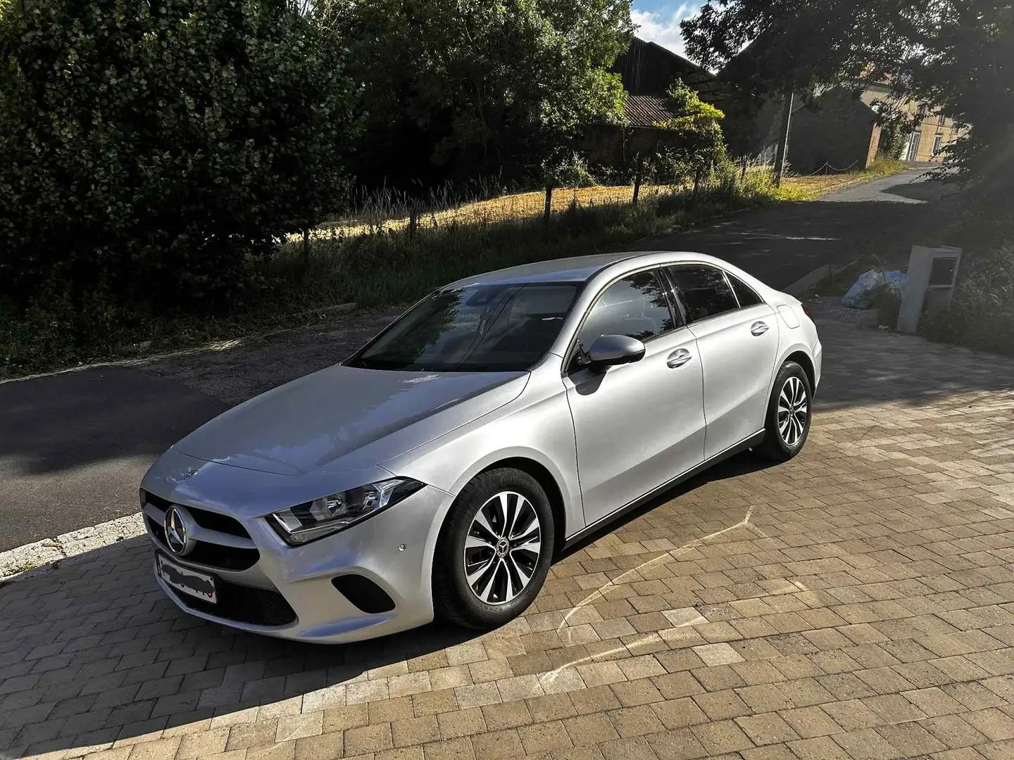 Mercedes-Benz A 180 A 180 Business Solution (EU6AP) - 1