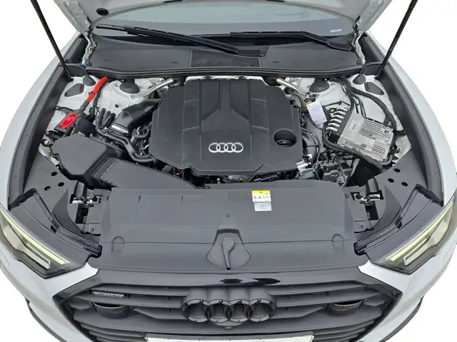 Audi A6 view 12