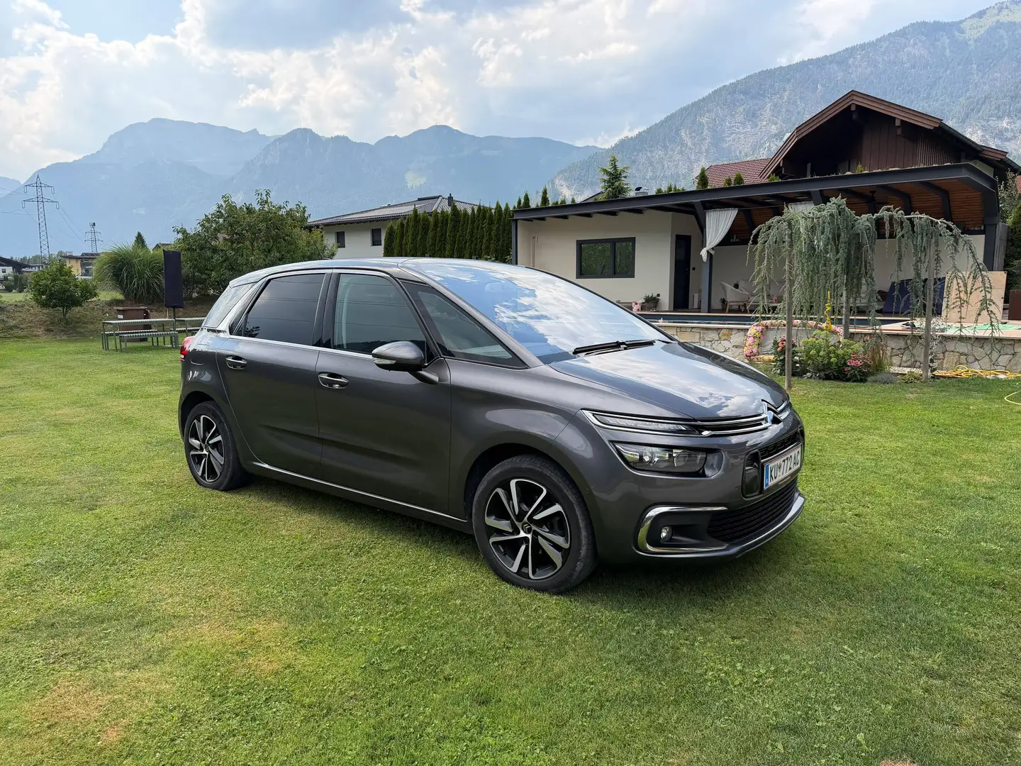 Citroen C4 Picasso C4 Picasso BlueHDi 120 Exclusive EAT6 Aut. Exclusive Grau - 1