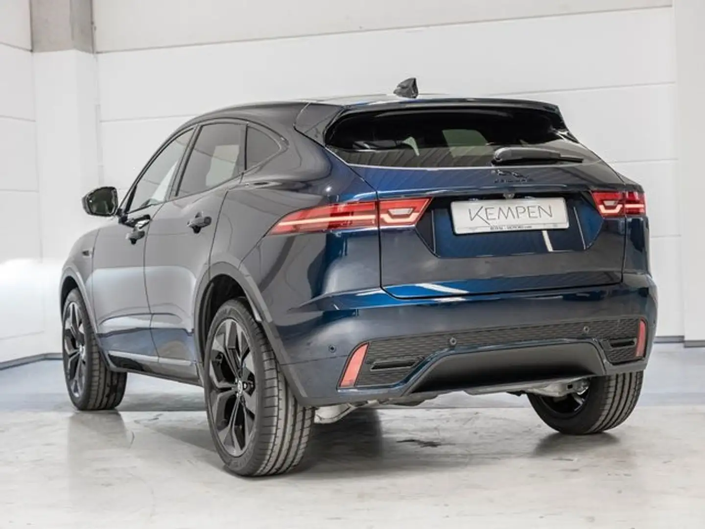 Jaguar E-Pace D200 AWD R-Dynamic SE (Meridian) Memory Blue - 2