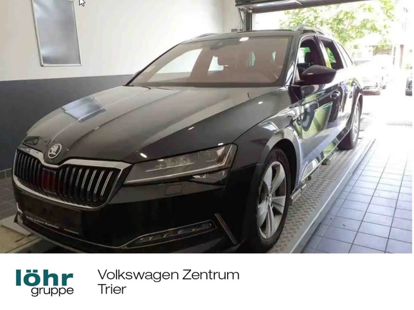 Skoda Superb Combi 2.0 TDI DSG L&K Business Columbus Schwarz - 1