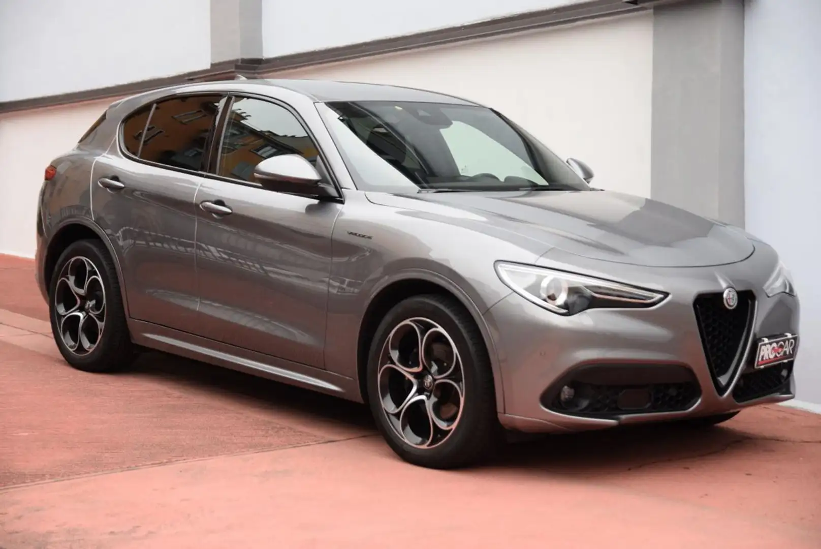 Alfa Romeo Stelvio 2.2 Turbodiesel 210 CV AT8 Q4 Veloce FULL Gris - 1