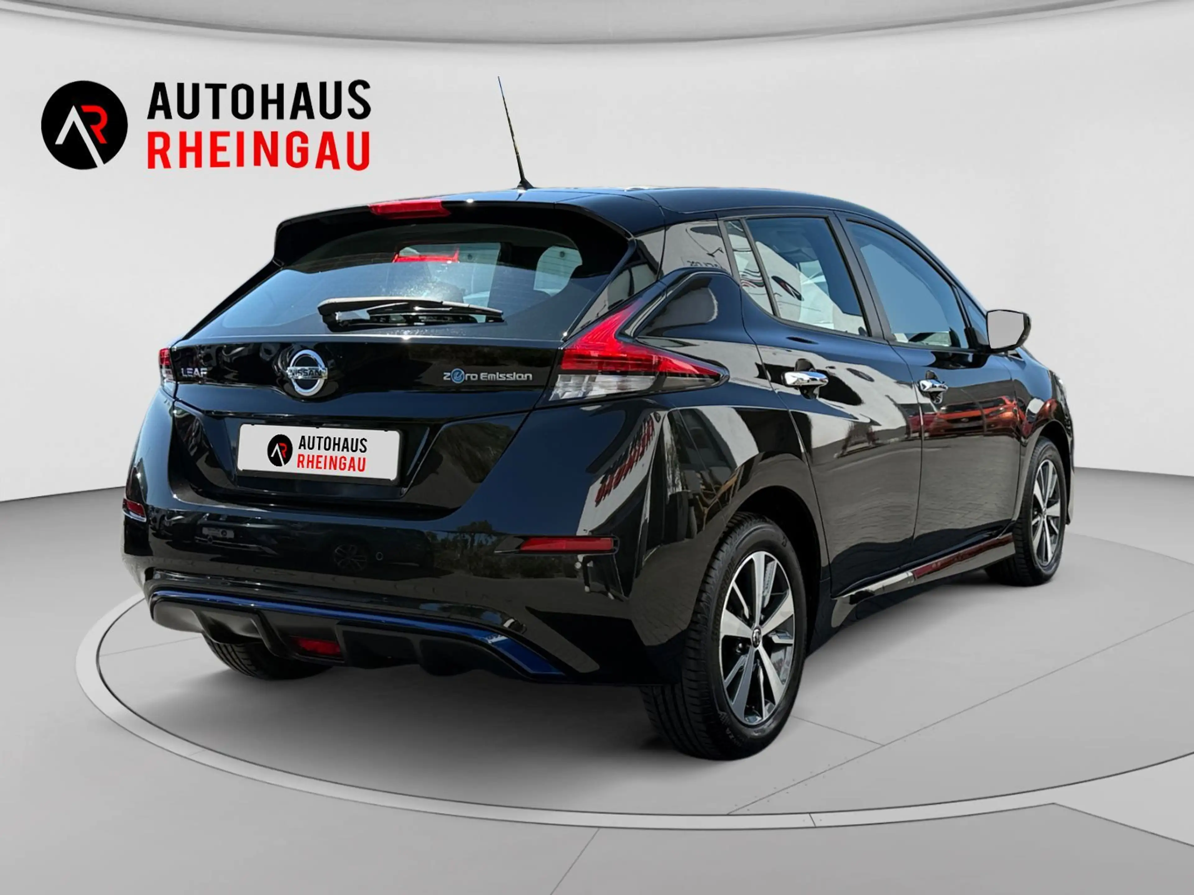 Nissan Leaf ZE1 40kWh 360º*ACC*CARPLAY — photo 6