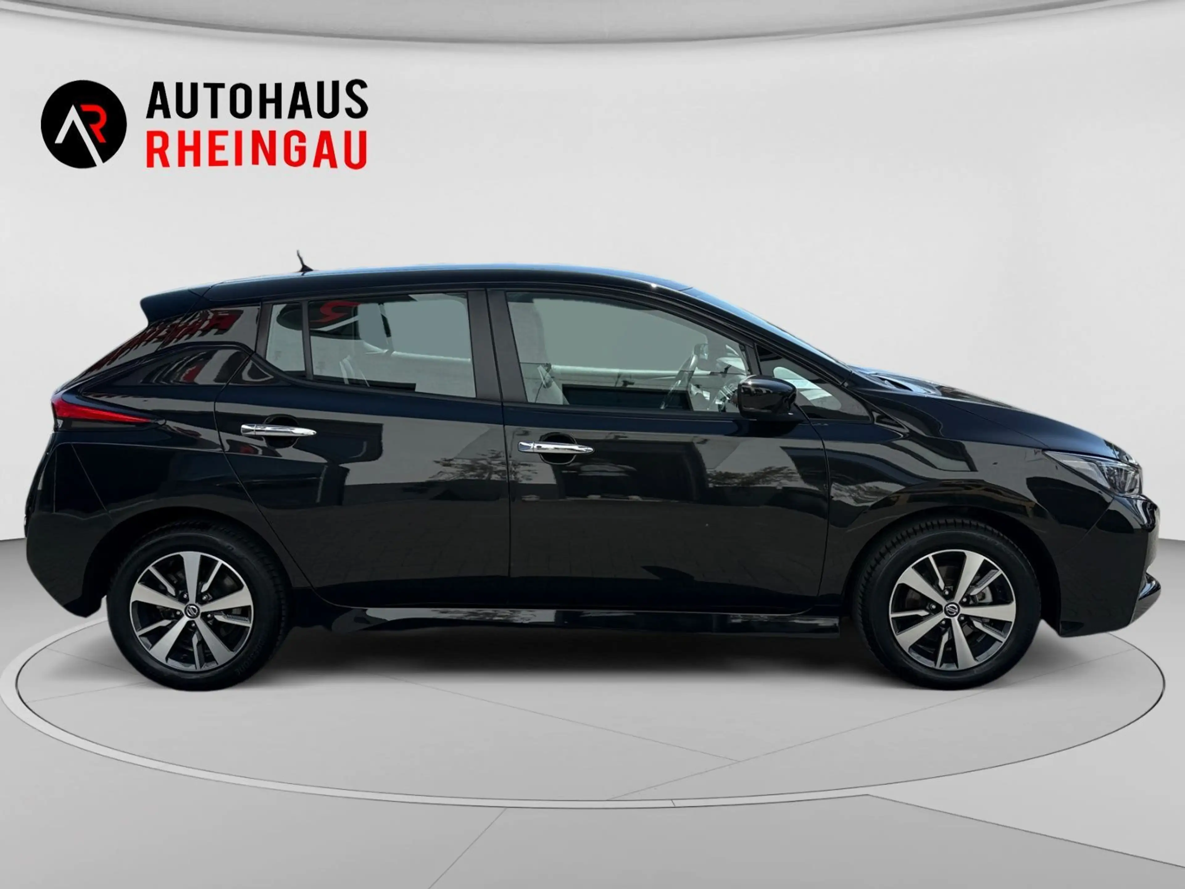 Nissan Leaf ZE1 40kWh 360º*ACC*CARPLAY — photo 7
