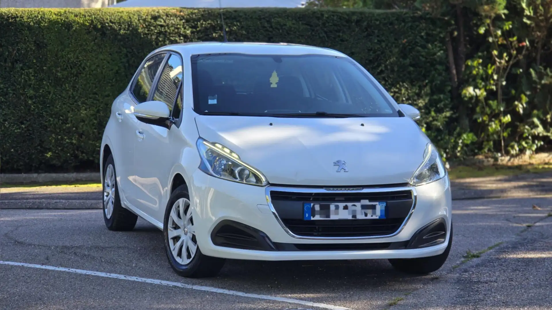 Peugeot 208 208 1.0 PureTech 68ch BVM5 Like Blanc - 1