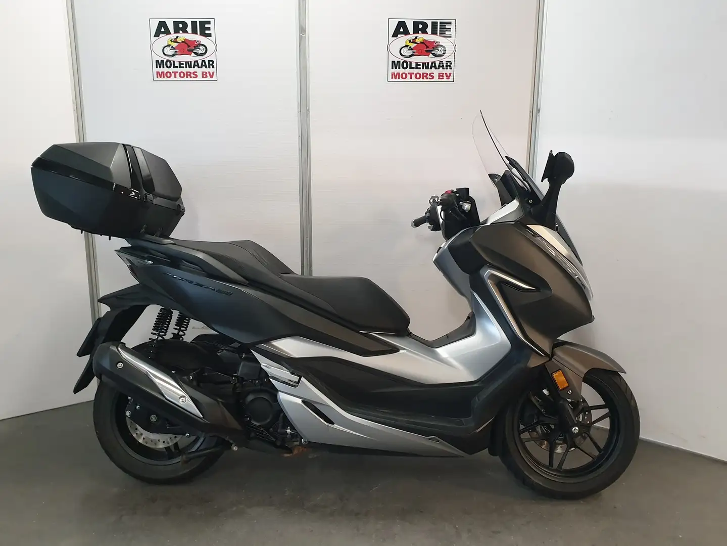 Honda Forza 300 NSS ABS Gris - 1