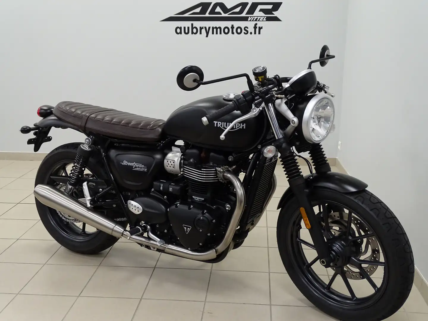Triumph Street Twin Noir - 2