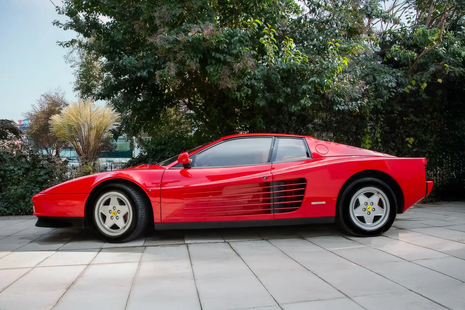Ferrari Testarossa 5.0 - 1