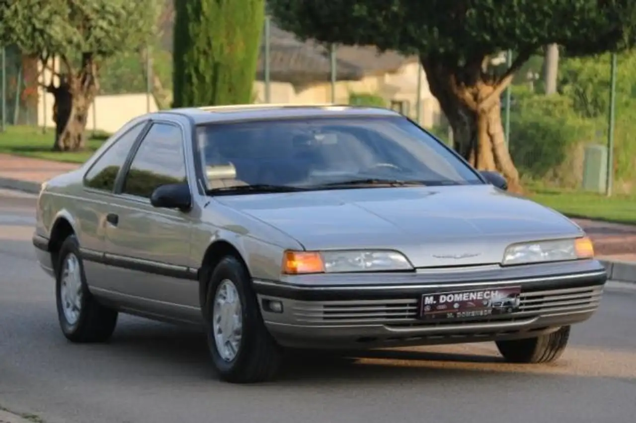 Ford Thunderbird 1988, foto 7