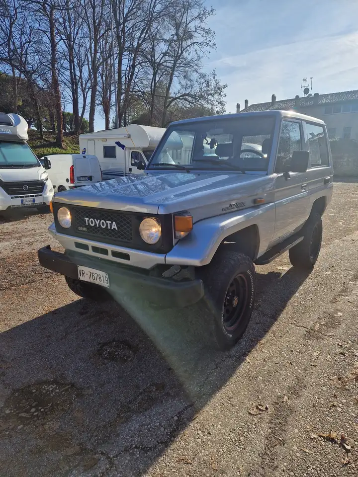 Toyota Land Cruiser bj70, foto 4
