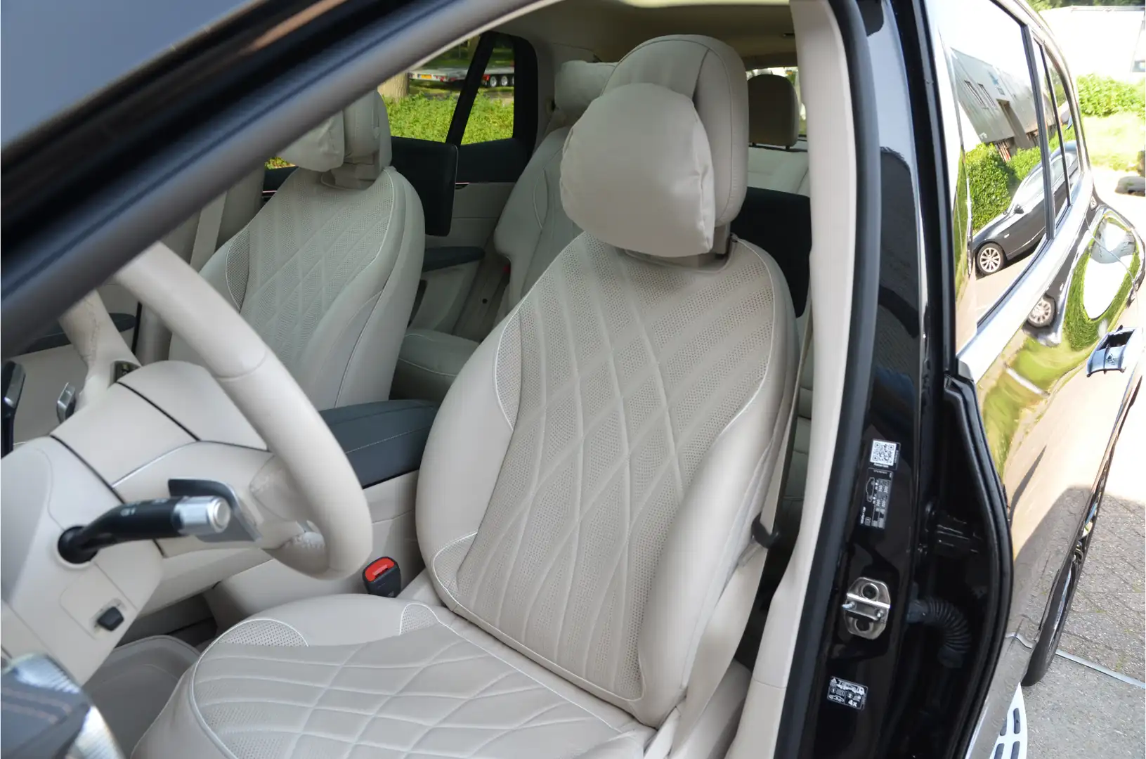 Mercedes-Benz EQS SUV 580 4MATIC AMG Line 7p 108 kWh Burmester, infotain Noir - 2