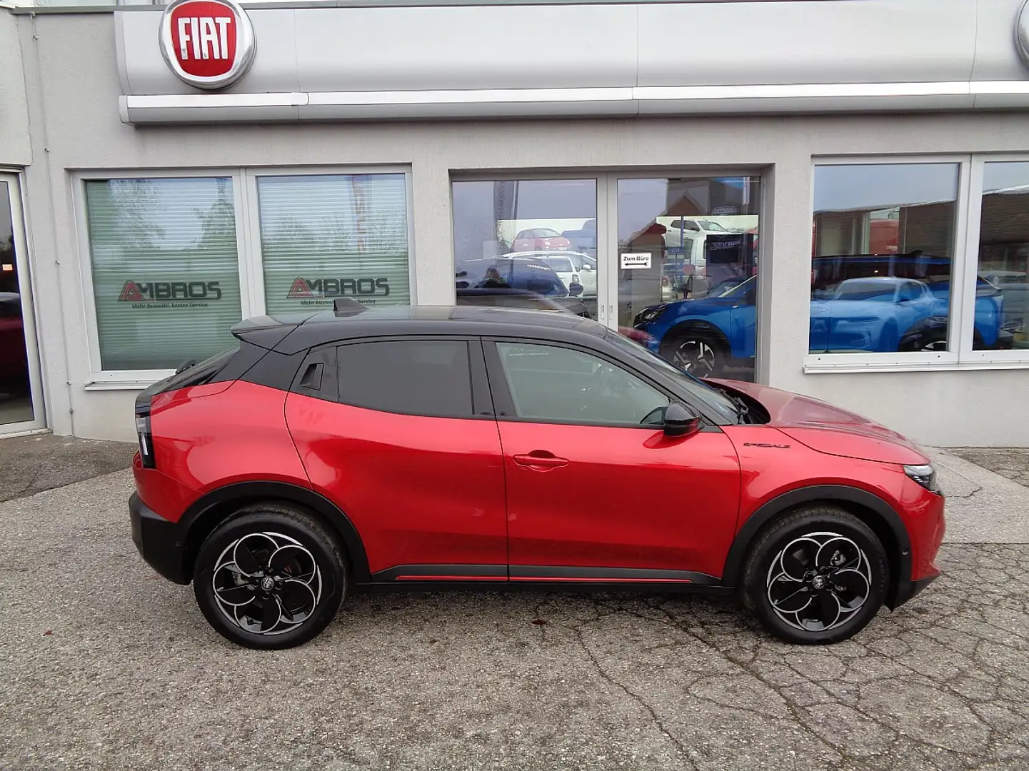 Alfa Romeo Junior Elettrica Batterie 54kWh Speciale Rot - 2