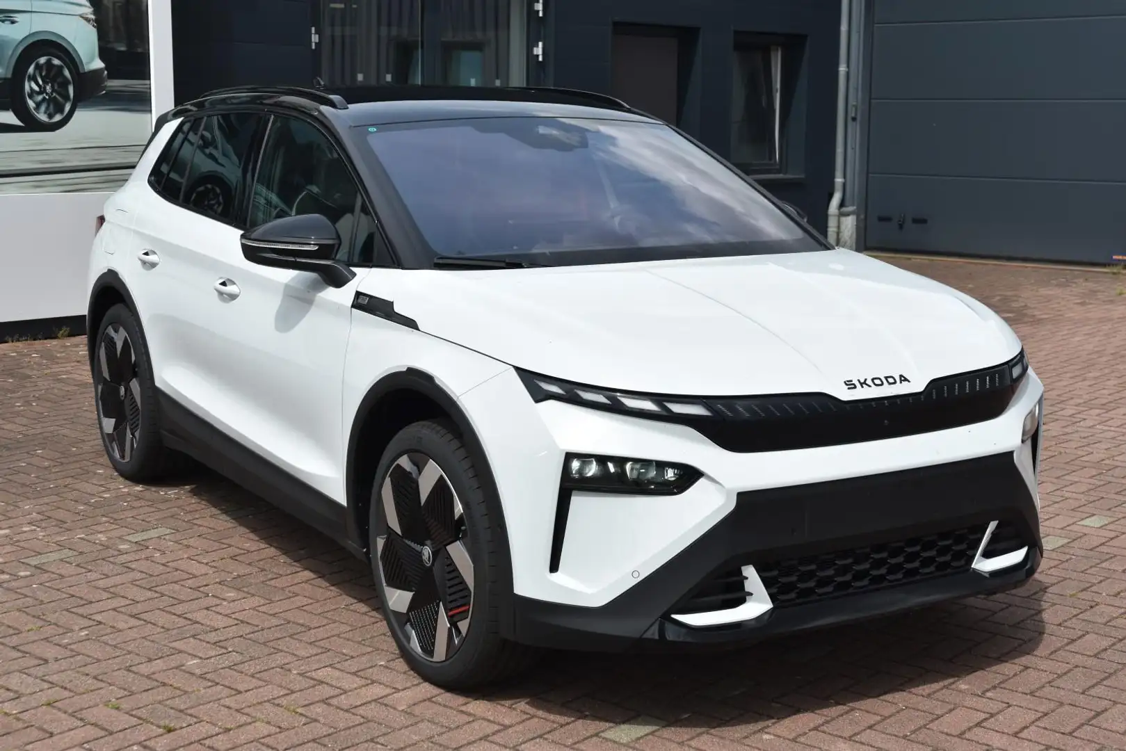 Skoda Elroq 85 First Edition*Matrix*Navi*AHK*360°*Maxx Weiß - 1