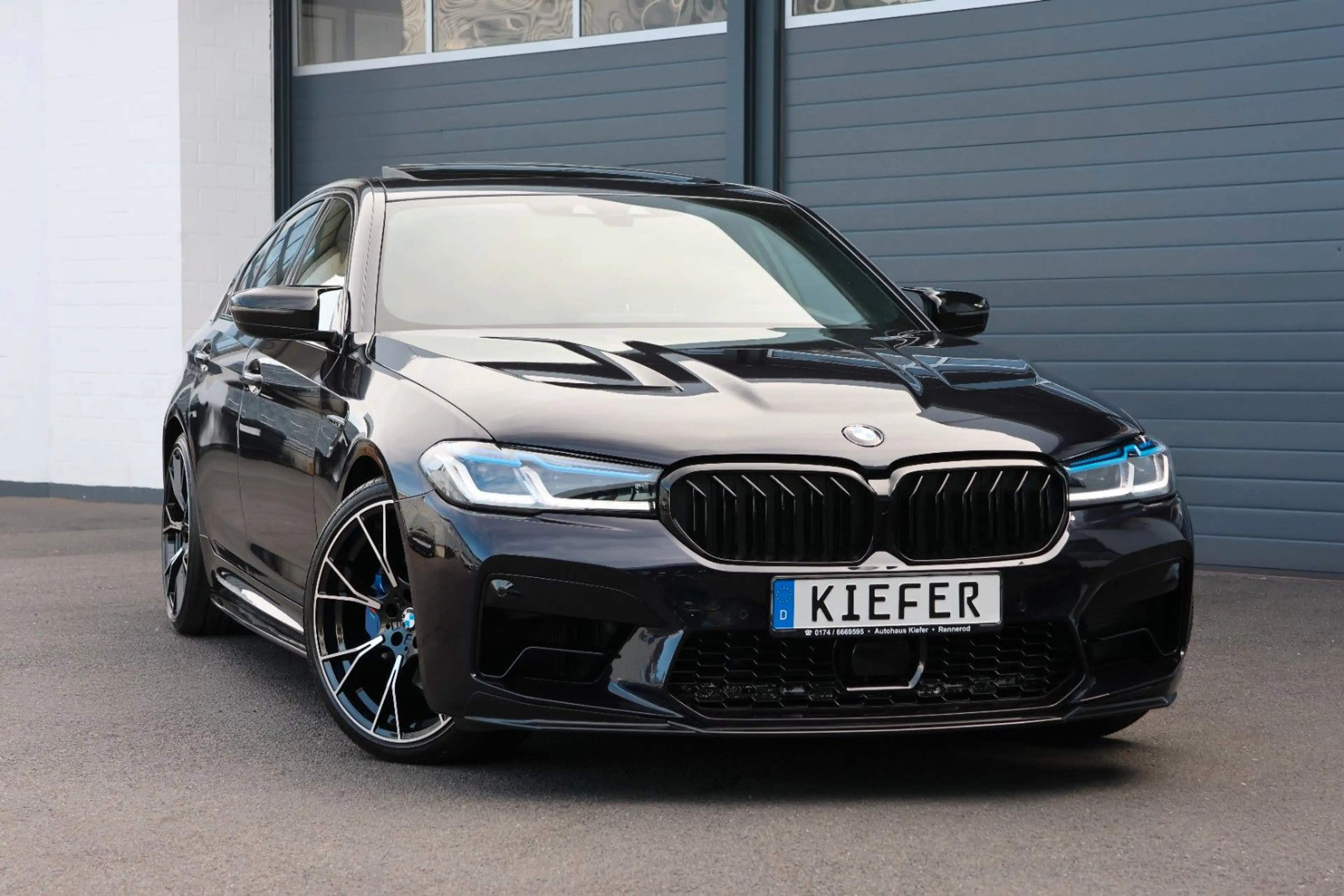 BMW 540 i XDRIVE M/LASER/HUD/H&K/4xSHZ/TOTW/KAMERA/20 — photo 2