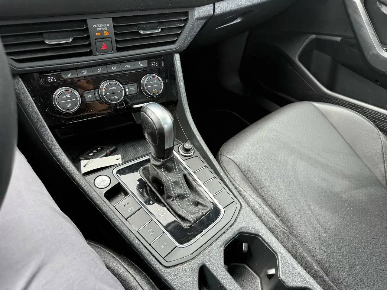 Volkswagen Jetta снимка Volkswagen Jetta