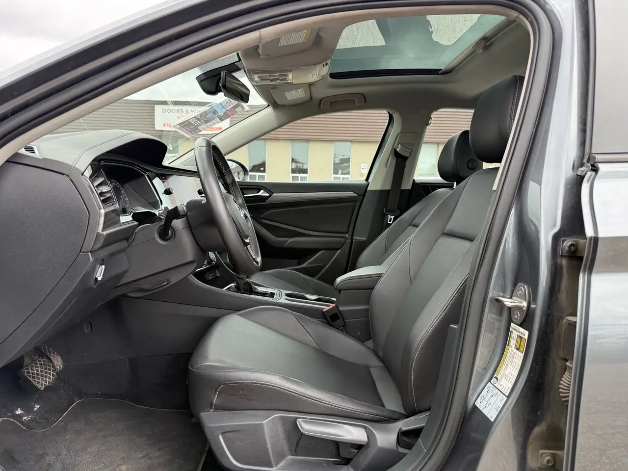 Volkswagen Jetta снимка Volkswagen Jetta