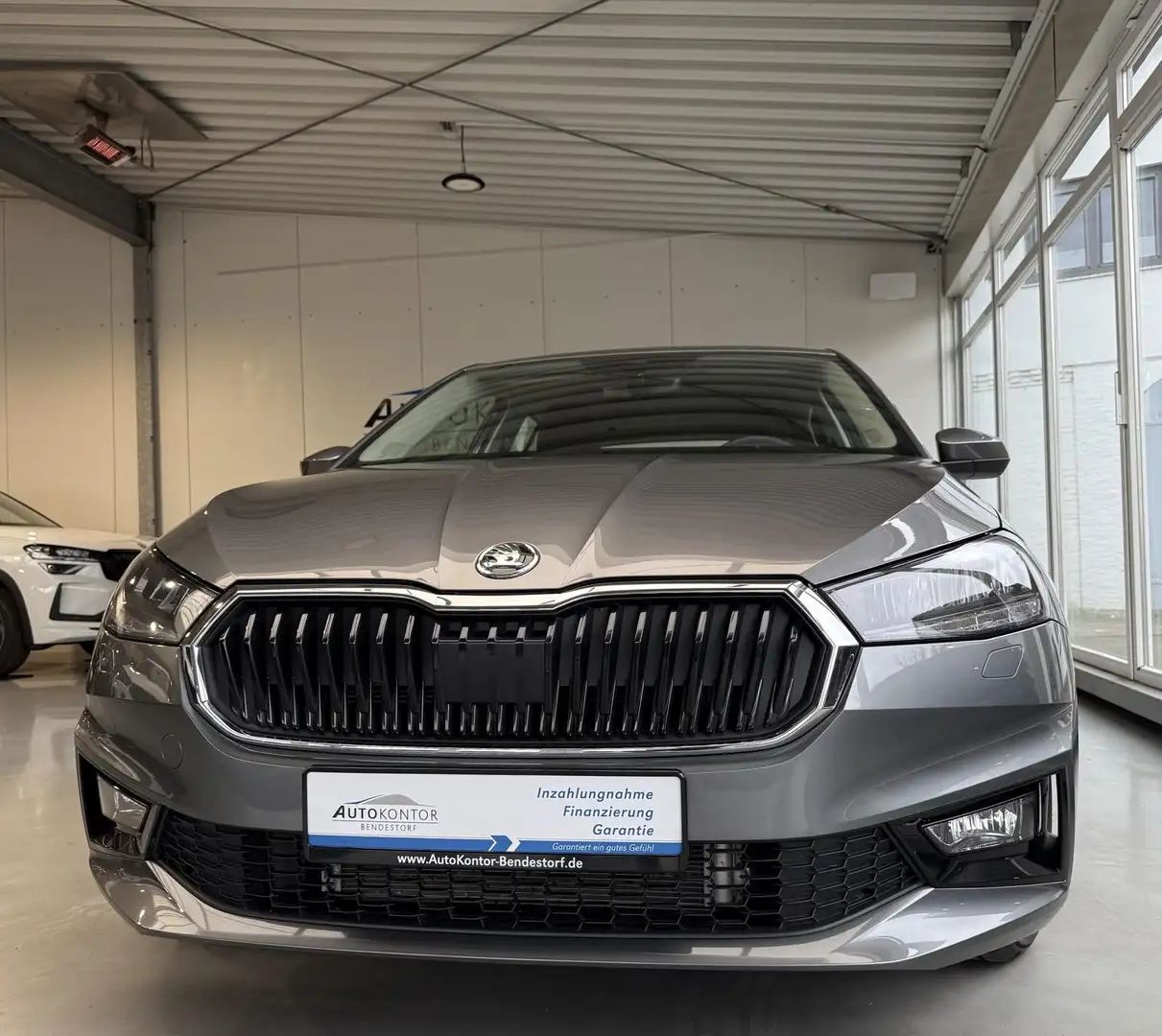 Skoda Fabia Autom., *LED *Virtual *Sitzhzg. *CarPlay Grau - 1