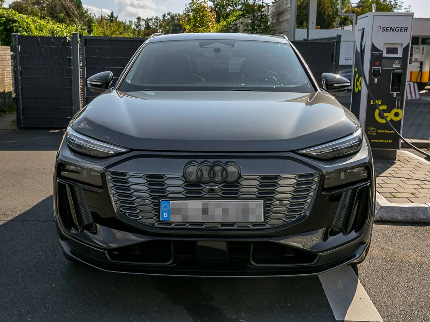 Audi Q6 e-tron e-tron quattro Digitales Cockpit Navi Pano Grau - 2