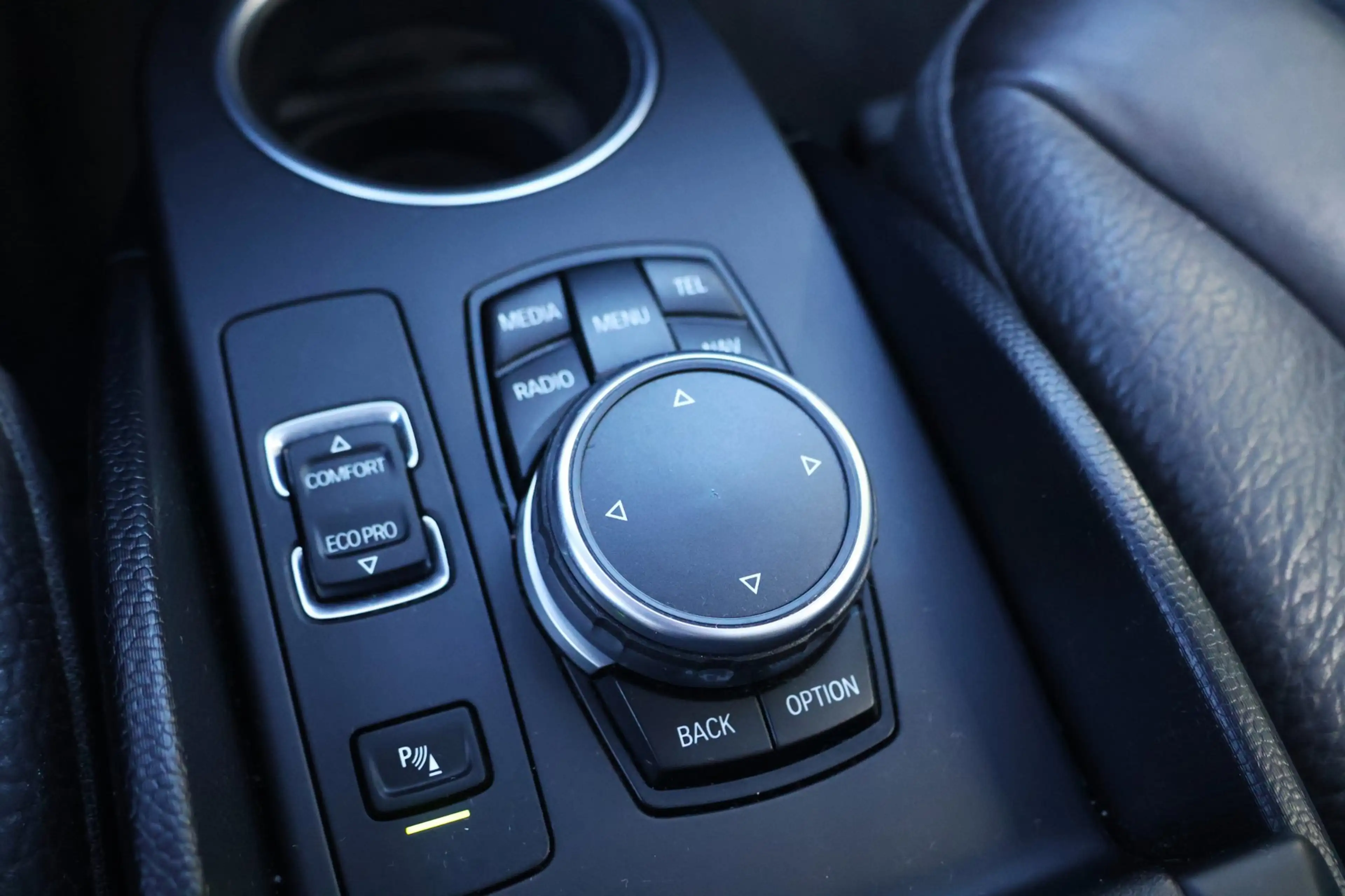 BMW i3 Range Extender Comfort Advance-H&K-Pano-Stoelverwa — photo 19