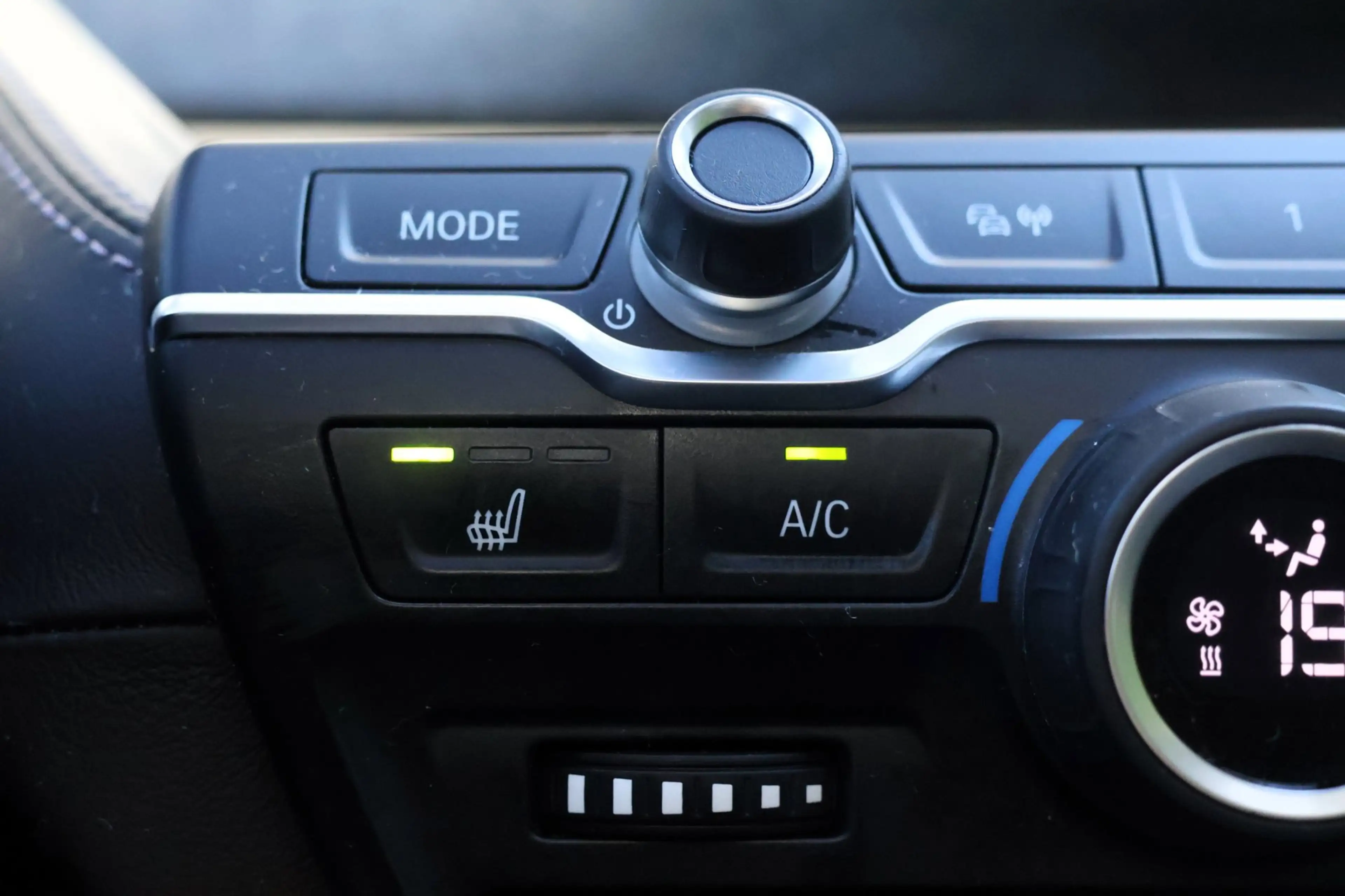 BMW i3 Range Extender Comfort Advance-H&K-Pano-Stoelverwa — photo 16
