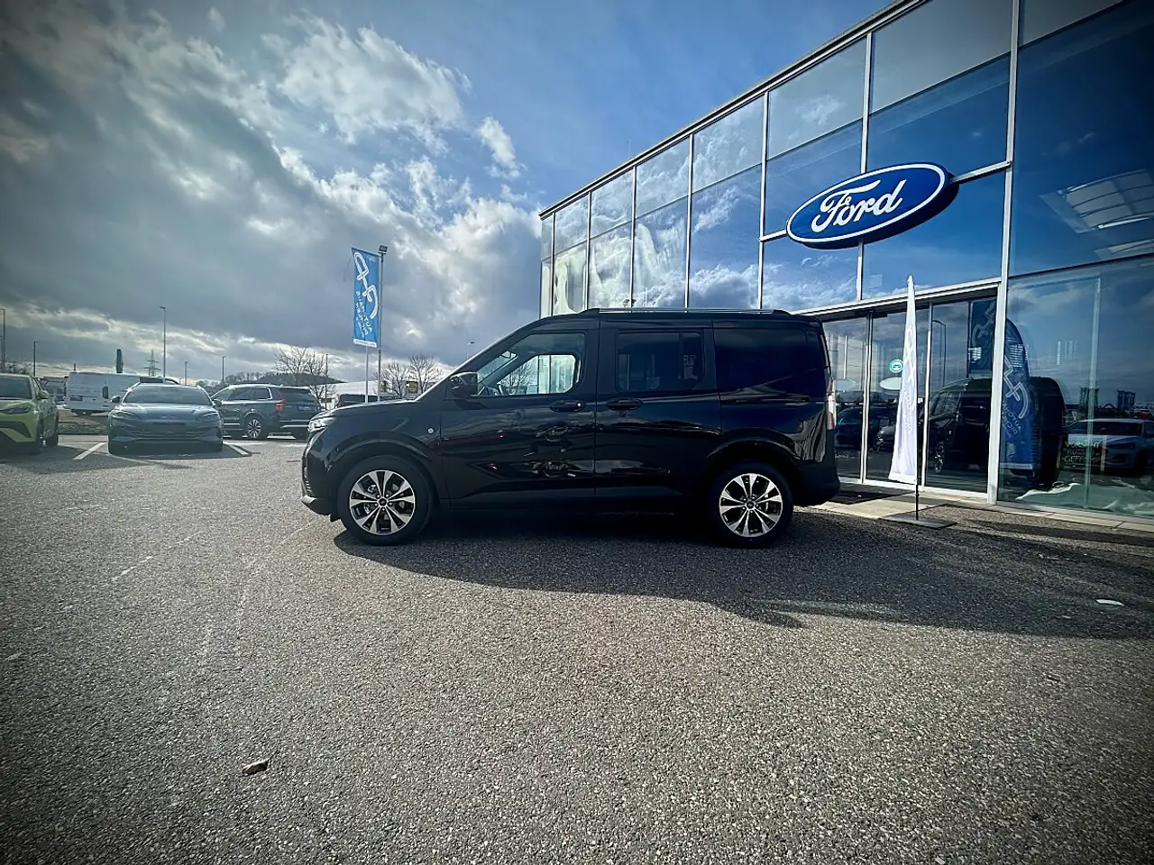 Ford Tourneo Courier 2026