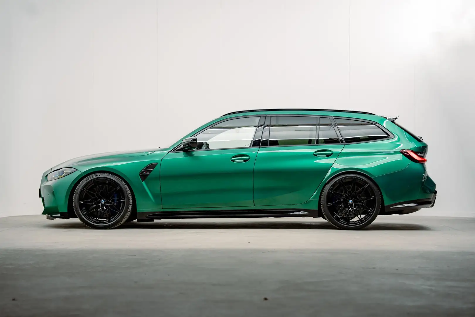BMW M3 3-serie Touring xDrive Competition Fabr Gar: 03-28 Grün - 2