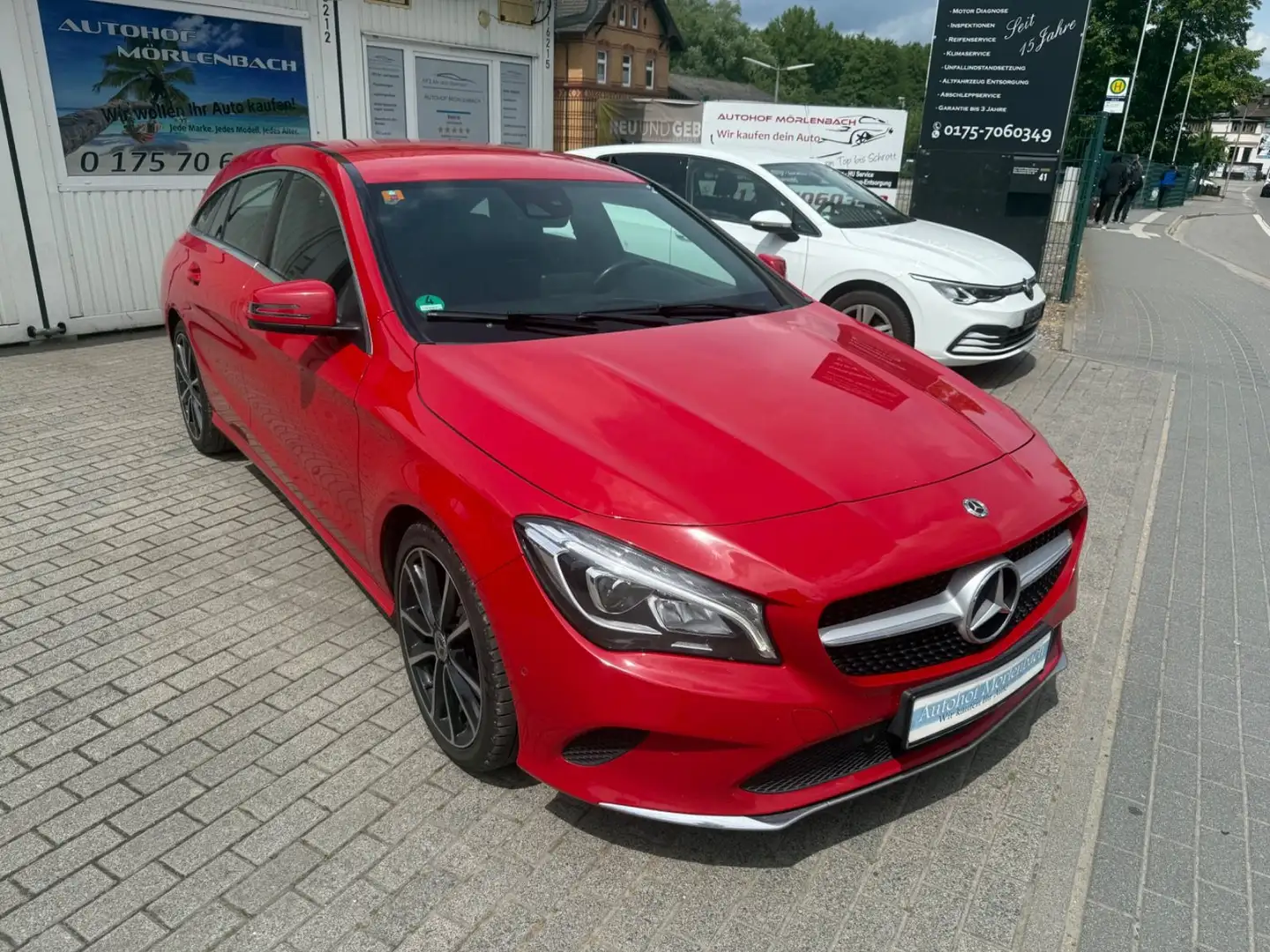 Mercedes-Benz CLA 200 CLA -Klasse Shooting Brake CLA 200 Piros - 2