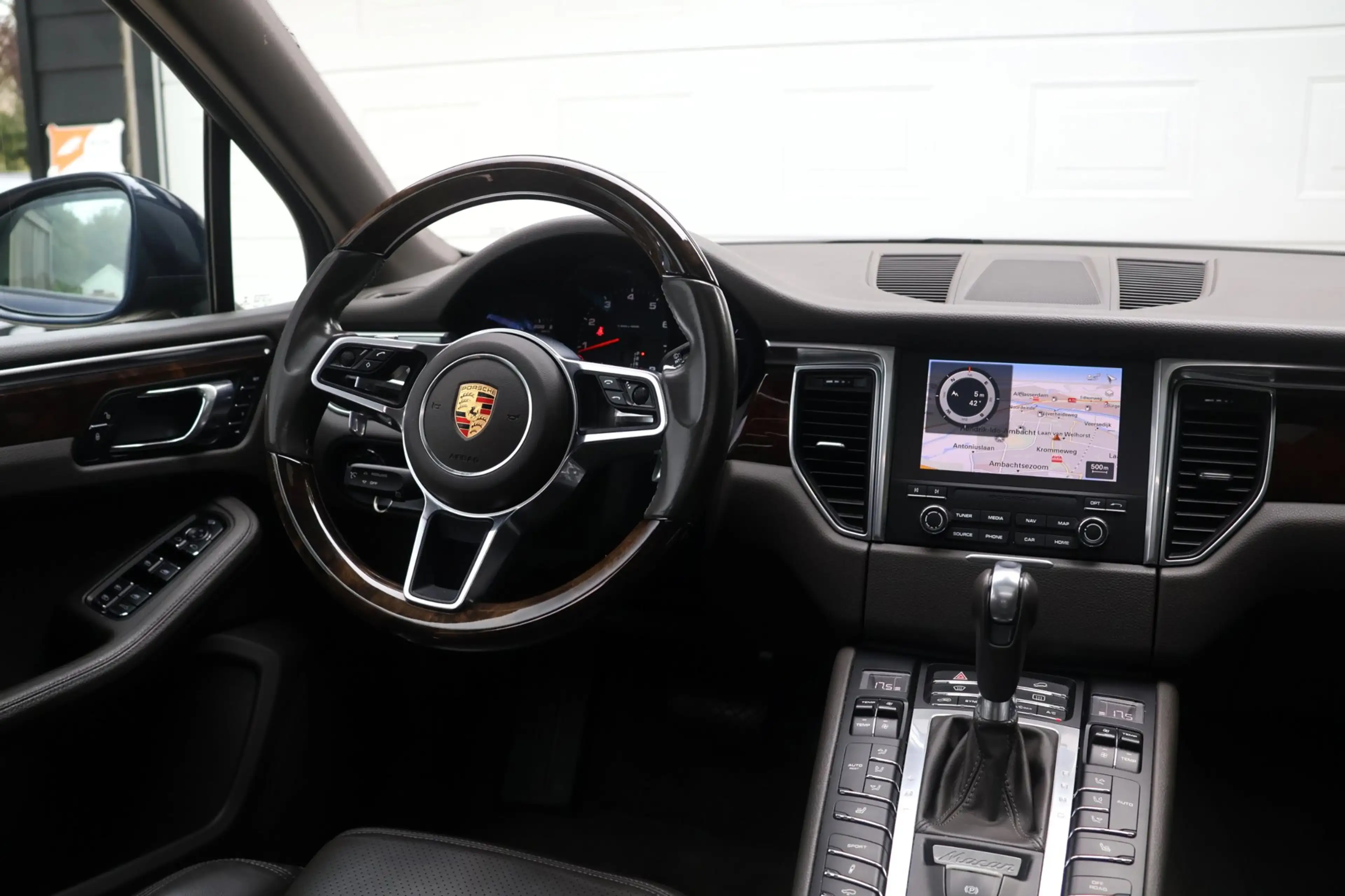 Porsche Macan 2.0-Pano-Stoelverwarming-Luchtvering-Memory — photo 24