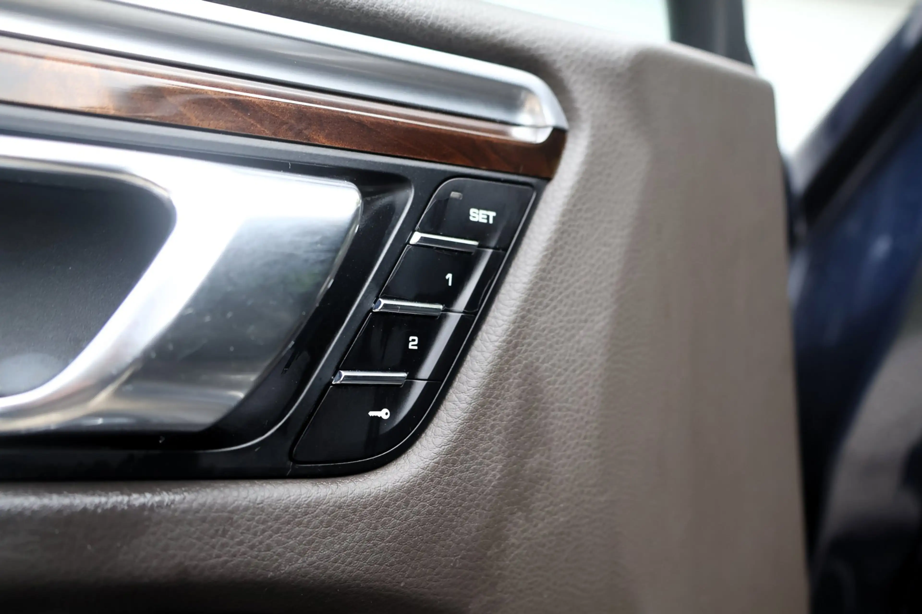 Porsche Macan 2.0-Pano-Stoelverwarming-Luchtvering-Memory — photo 9