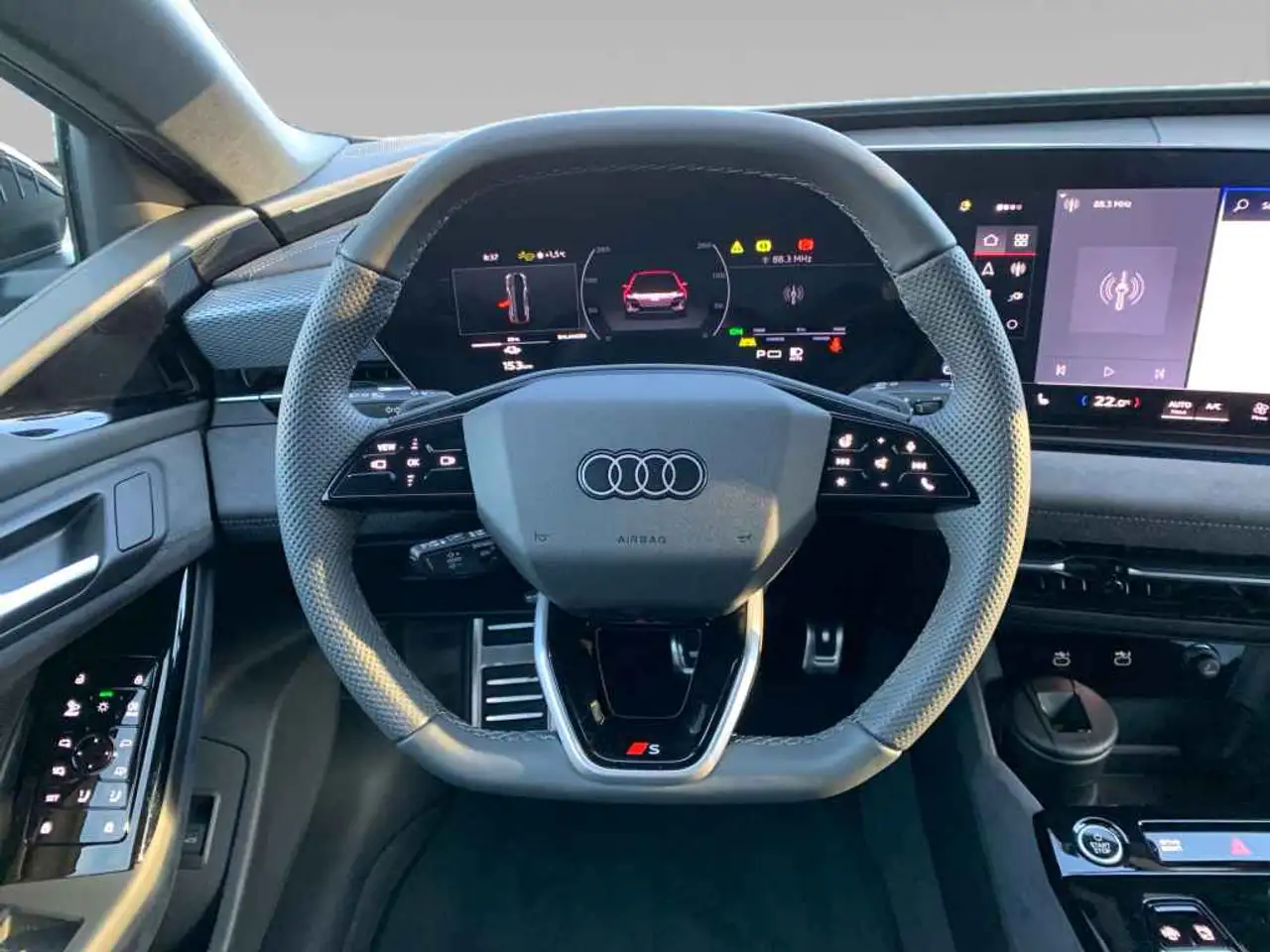 Audi A6 e-tron Avant qu S line*TECHPLUS*360*AHK*BLACK 12