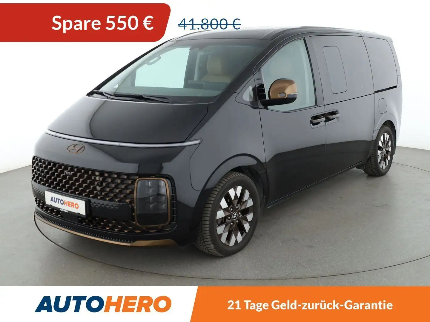 Hyundai STARIA 2.2 CRDi Signature 4WD Aut*NAVI*LED*ACC*CAM*PDC* Schwarz - 1