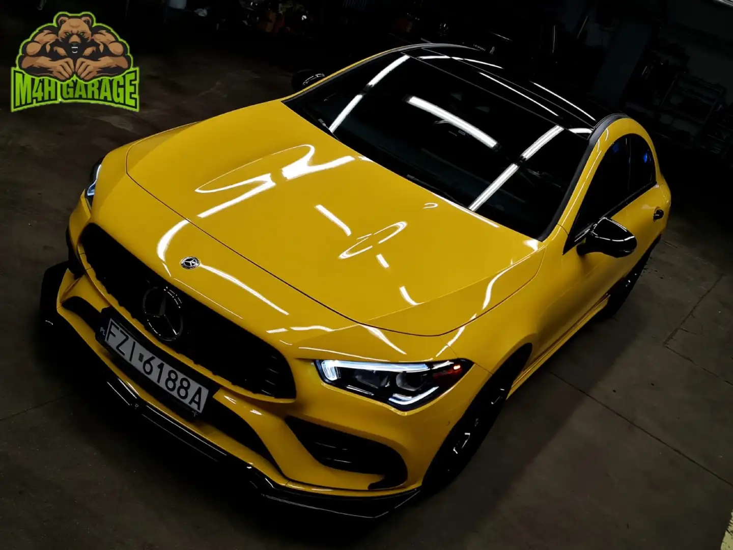 Mercedes-Benz CLA 35 AMG Coupe Race Edition 4matic auto Geel - 1