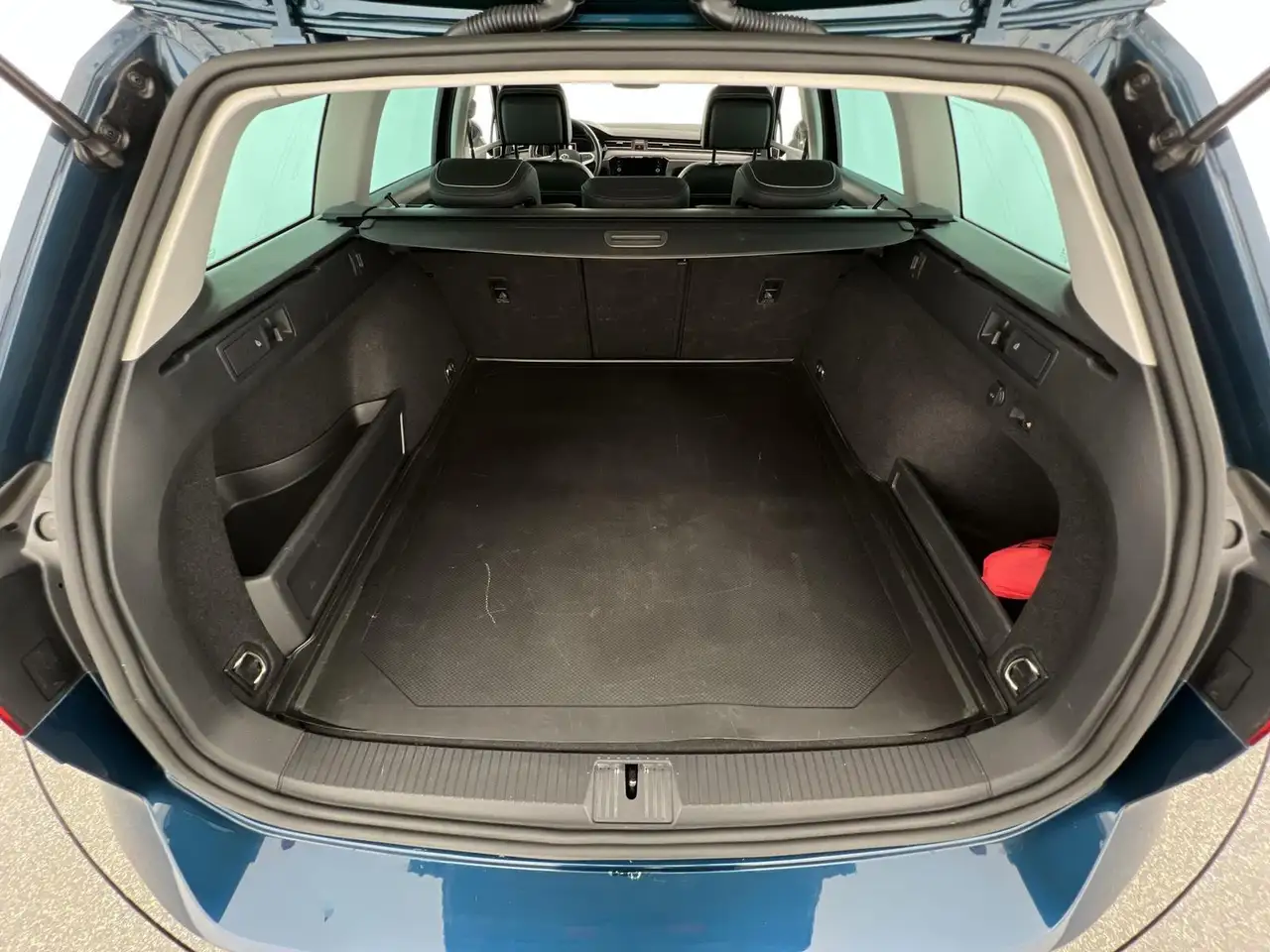 Volkswagen Passat Variant Passat Business 2.0 TDI*NAVI*SHZ*RFK*uvm 18