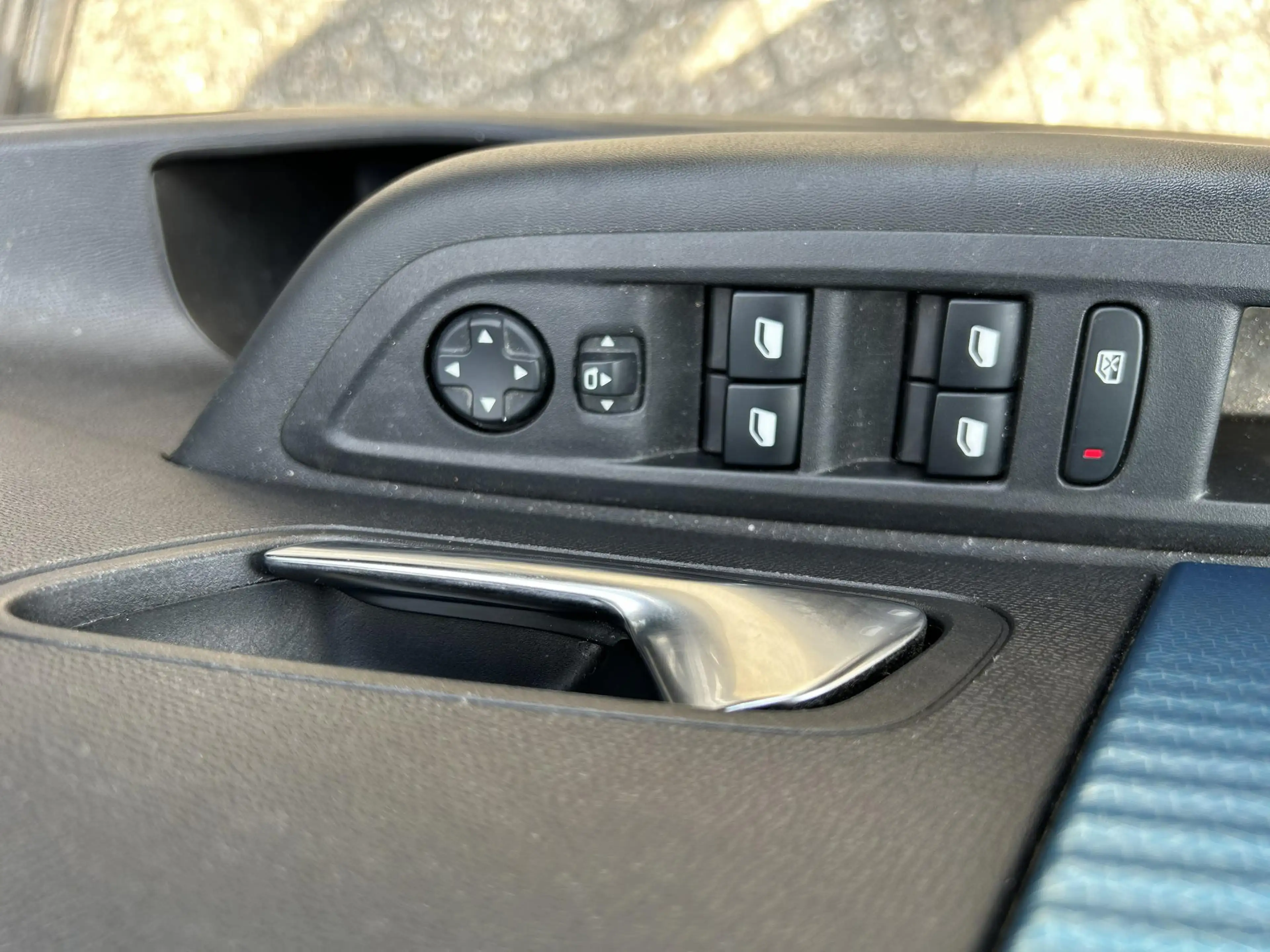 Citroen E-C4 Electric Shine 50 kWh — photo 9
