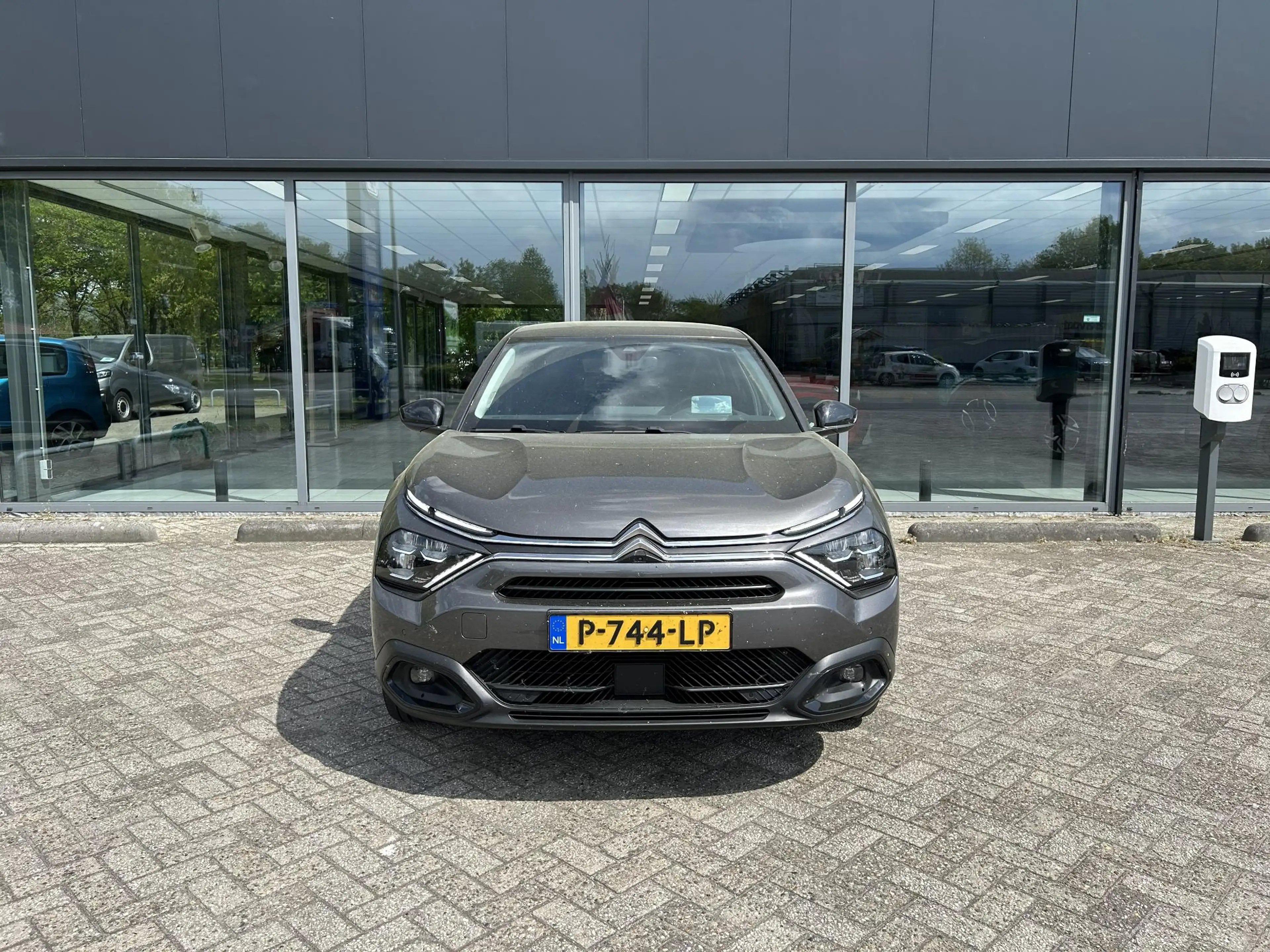 Citroen E-C4 Electric Shine 50 kWh — photo 2