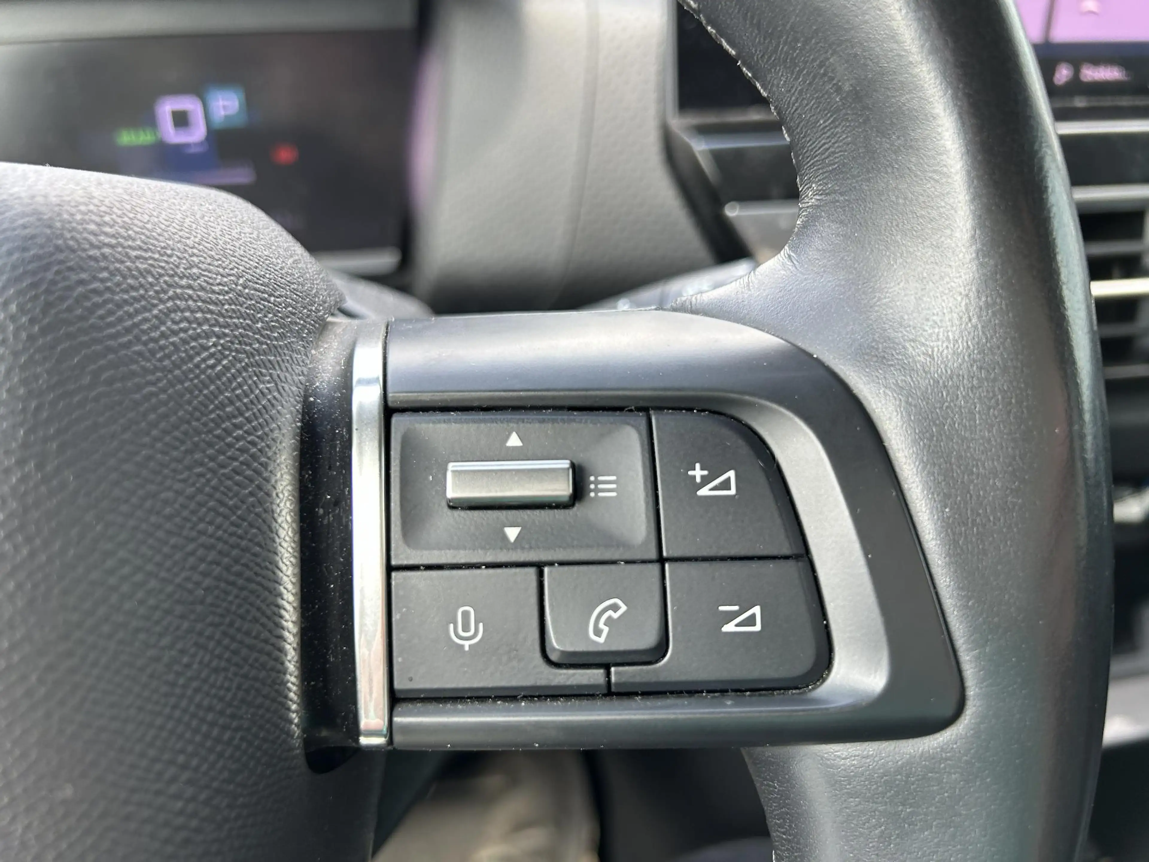 Citroen E-C4 Electric Shine 50 kWh — photo 12